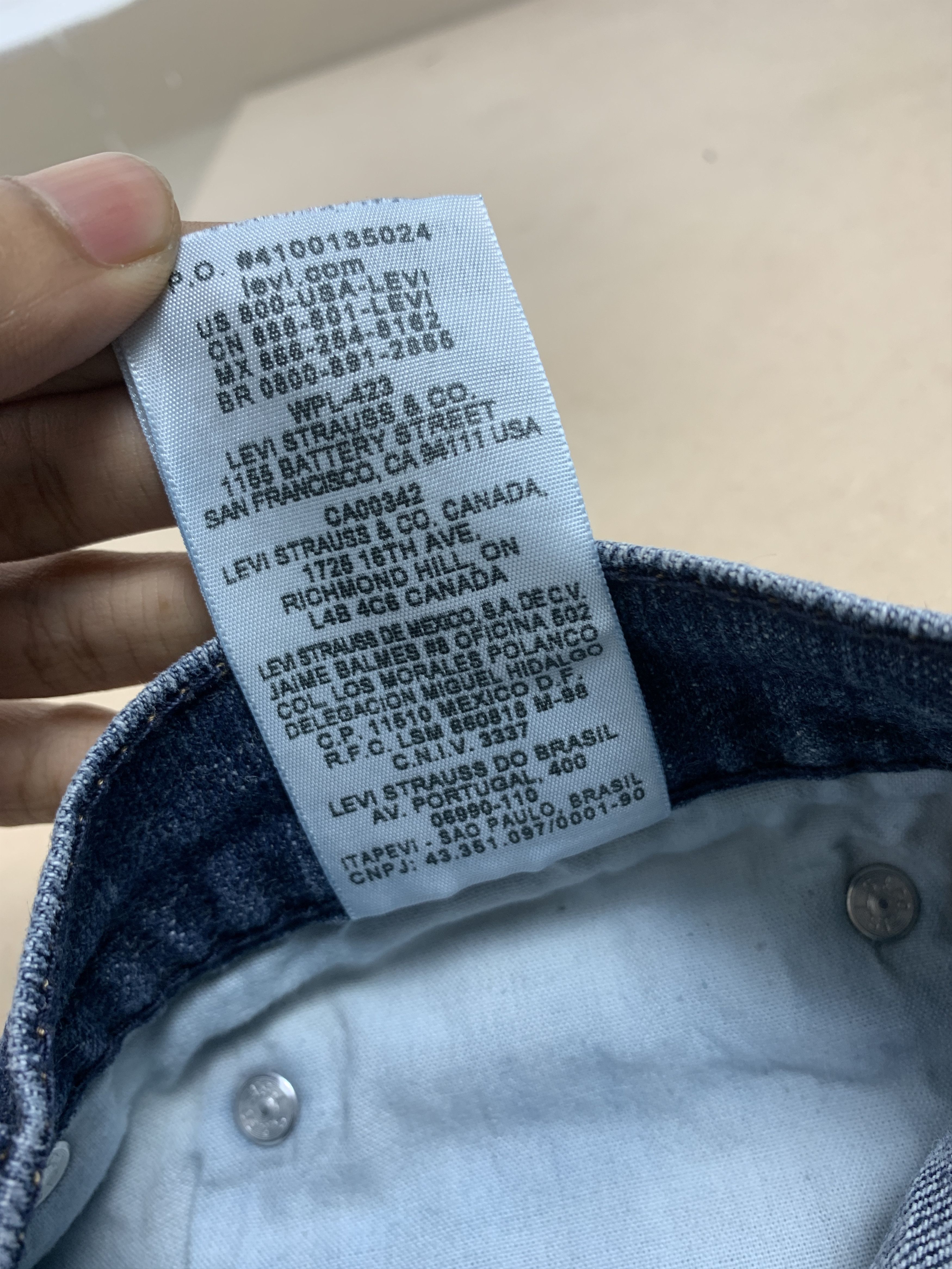 Levi's Vintage Levis 514 Straight Cut Distressed Faded Blue Jeans Size US 34 / EU 50 - 17 Thumbnail