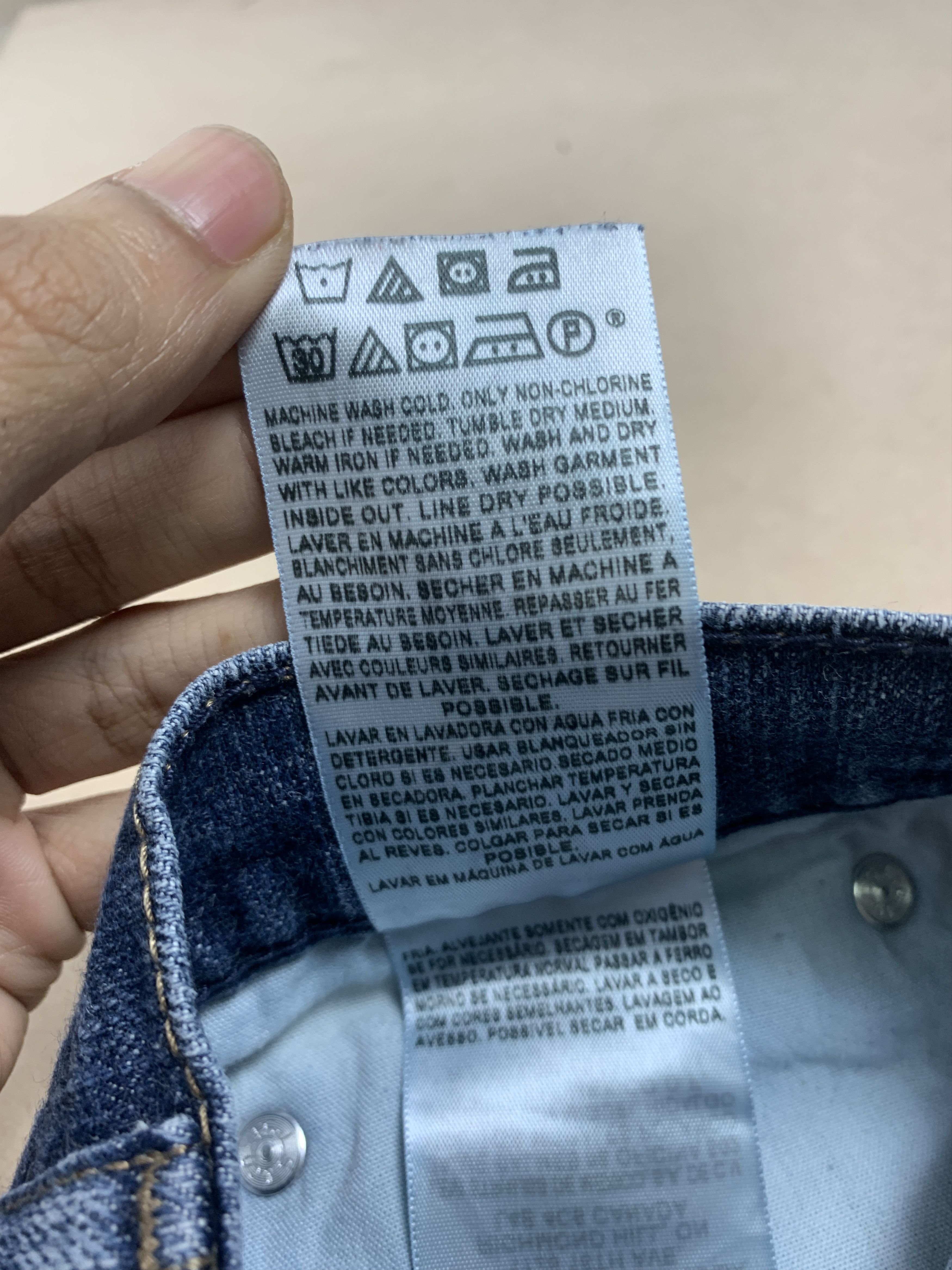 Levi's Vintage Levis 514 Straight Cut Distressed Faded Blue Jeans Size US 34 / EU 50 - 15 Thumbnail