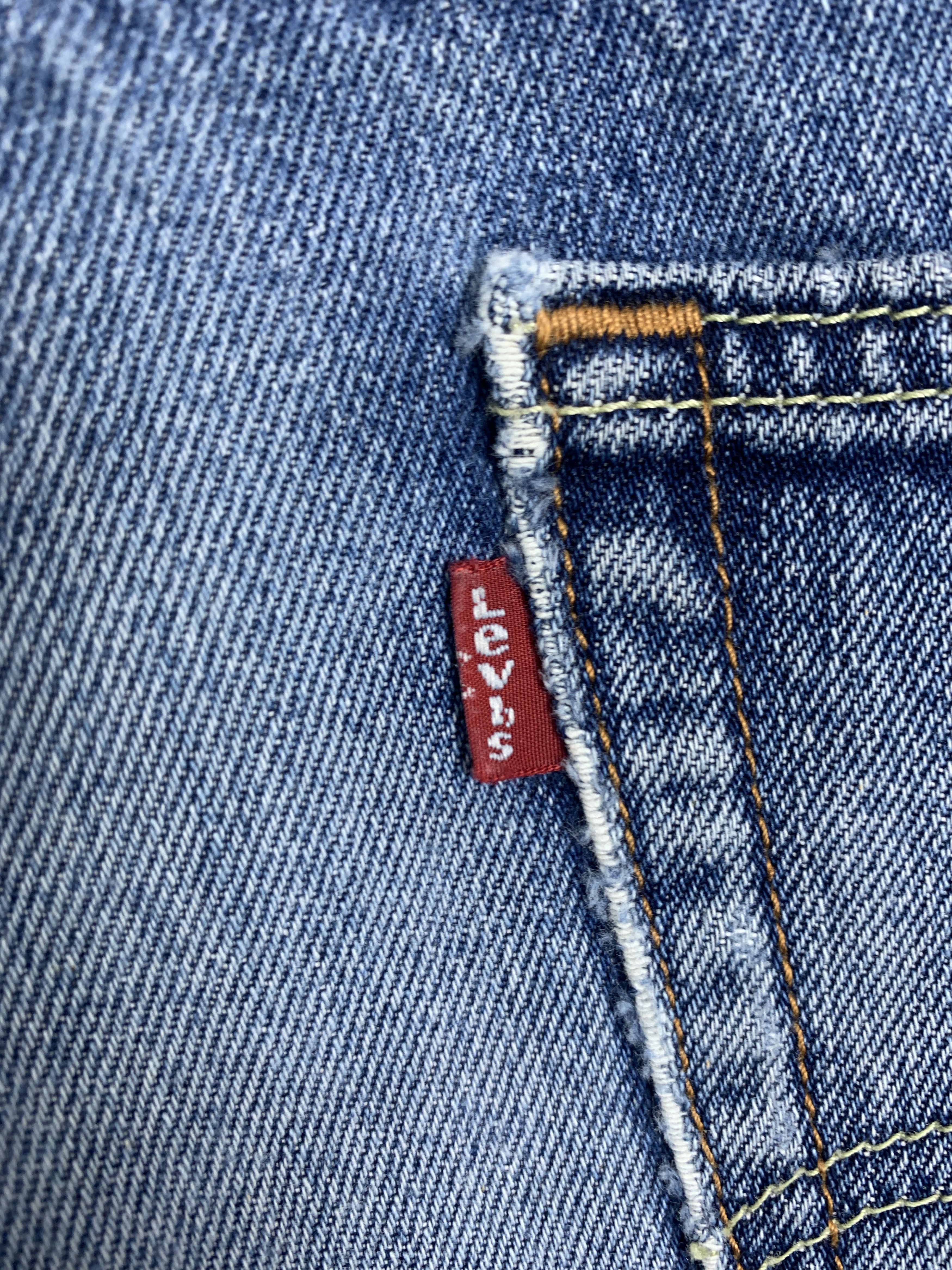 Levi's Vintage Levis 550 Straight Cut Distressed Mid Wash Jeans Size US 40 / EU 56 - 12 Thumbnail