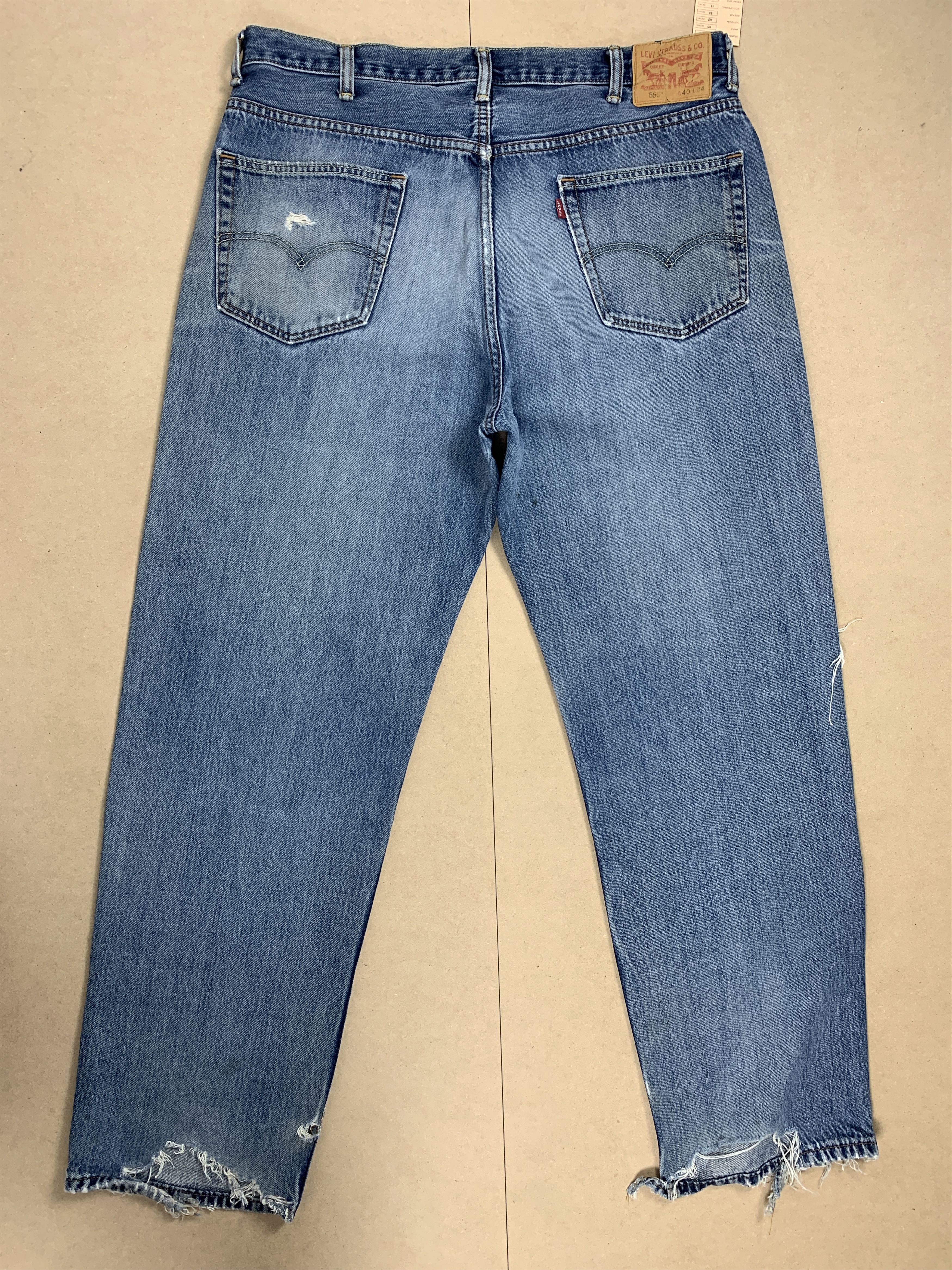 Levi's Vintage Levis 550 Straight Cut Distressed Mid Wash Jeans Size US 40 / EU 56 - 7 Thumbnail