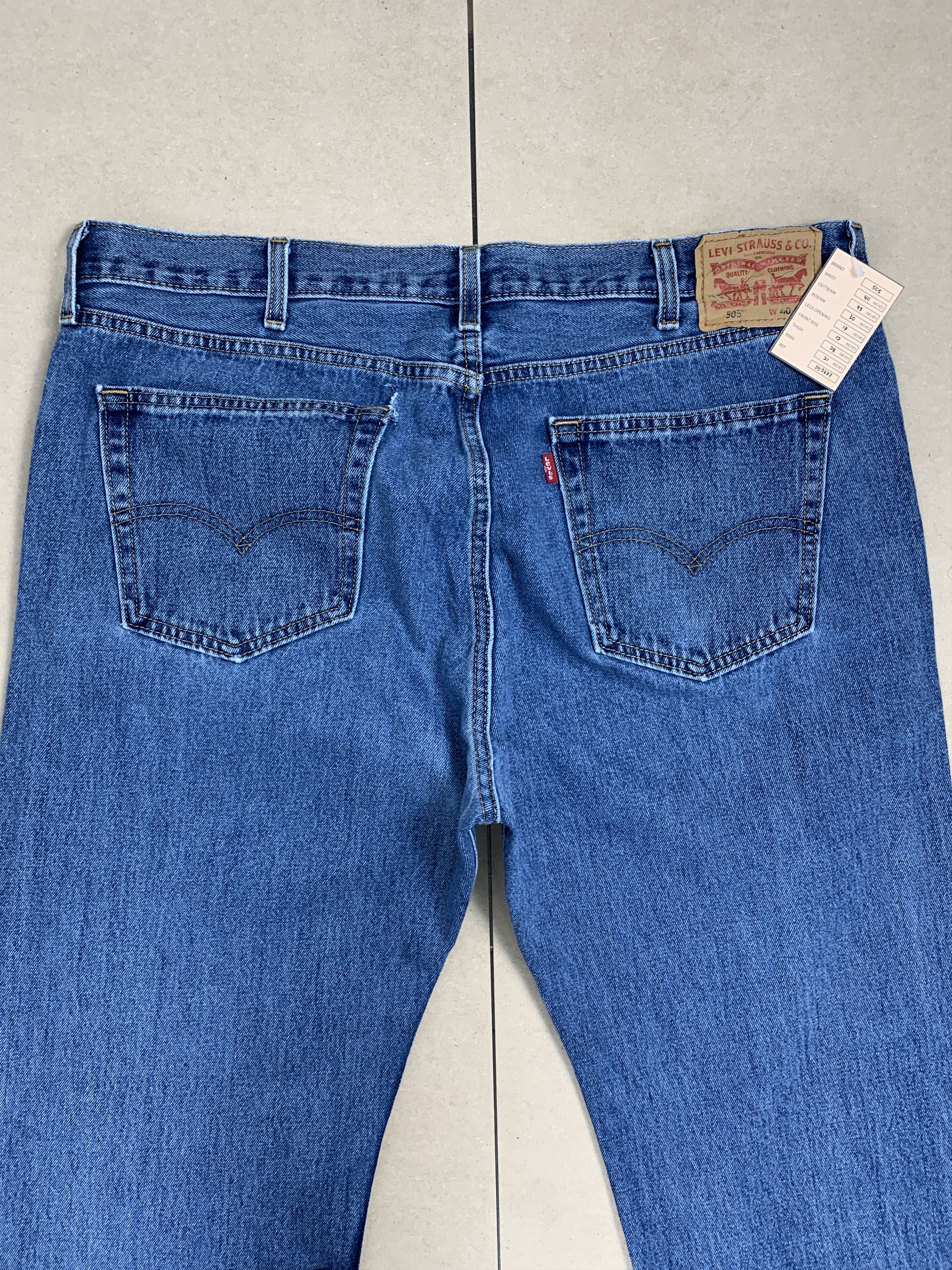 Levi's × Vintage Vintage LEVI'S 505 Faded Straight Cut Mid Wash Jeans Size US 40 / EU 56 - 6 Thumbnail