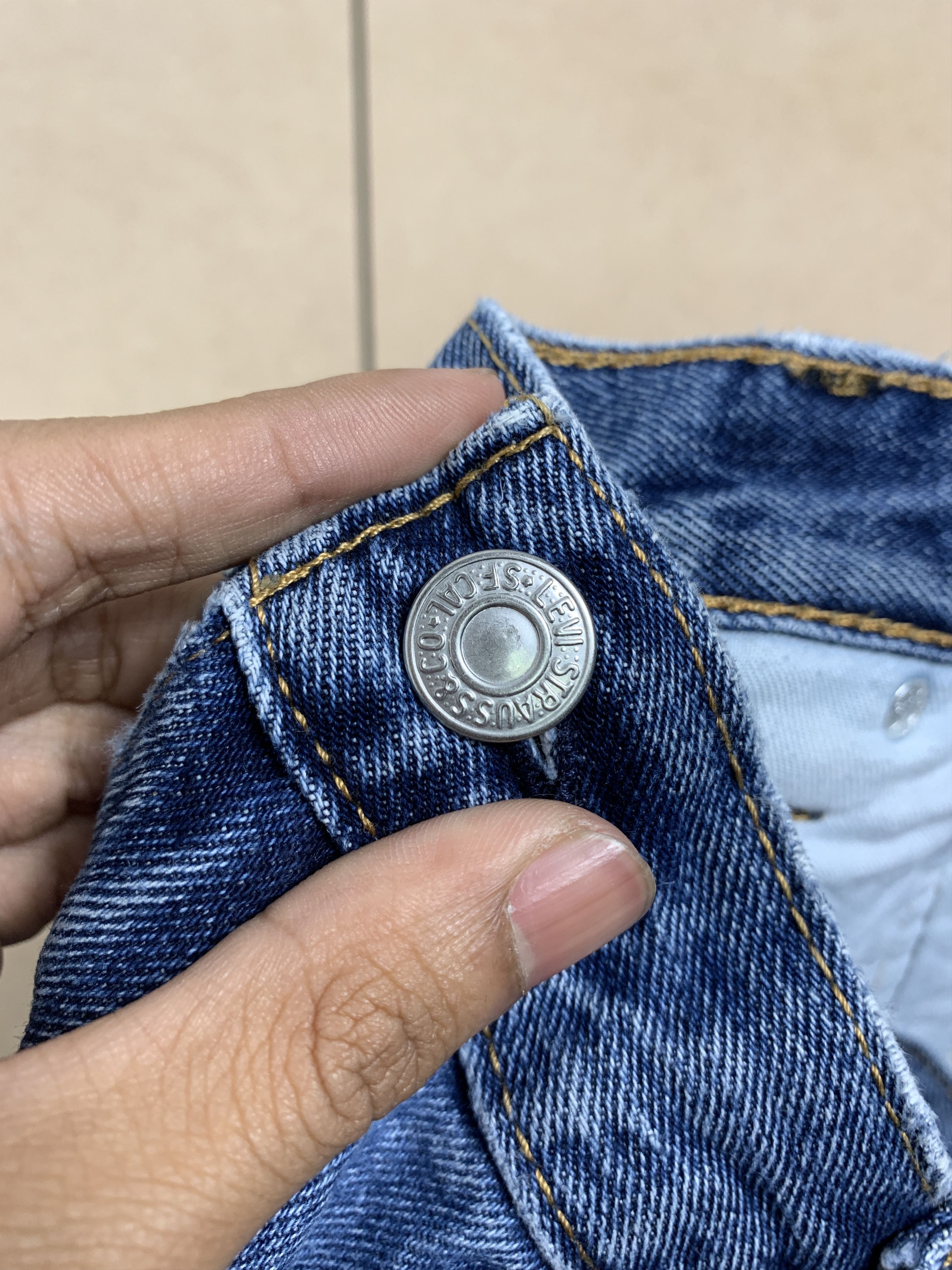Levi's × Vintage Vintage LEVI'S 505 Faded Straight Cut Mid Wash Jeans Size US 40 / EU 56 - 18 Thumbnail