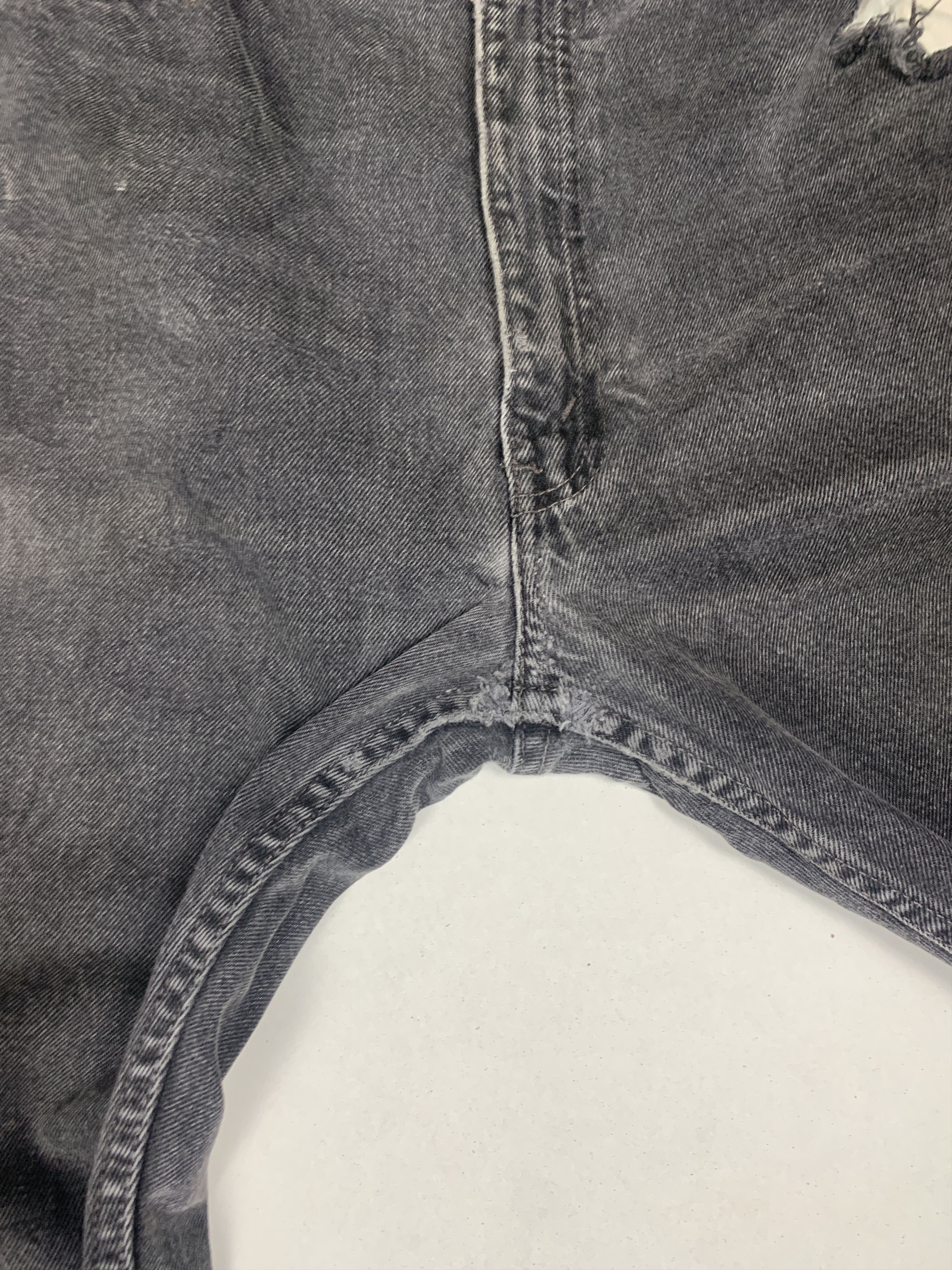 Levi's Vintage LEVI'S 505 Distressed Faded Straight Cut Jeans P0007 Size US 38 / EU 54 - 22 Thumbnail