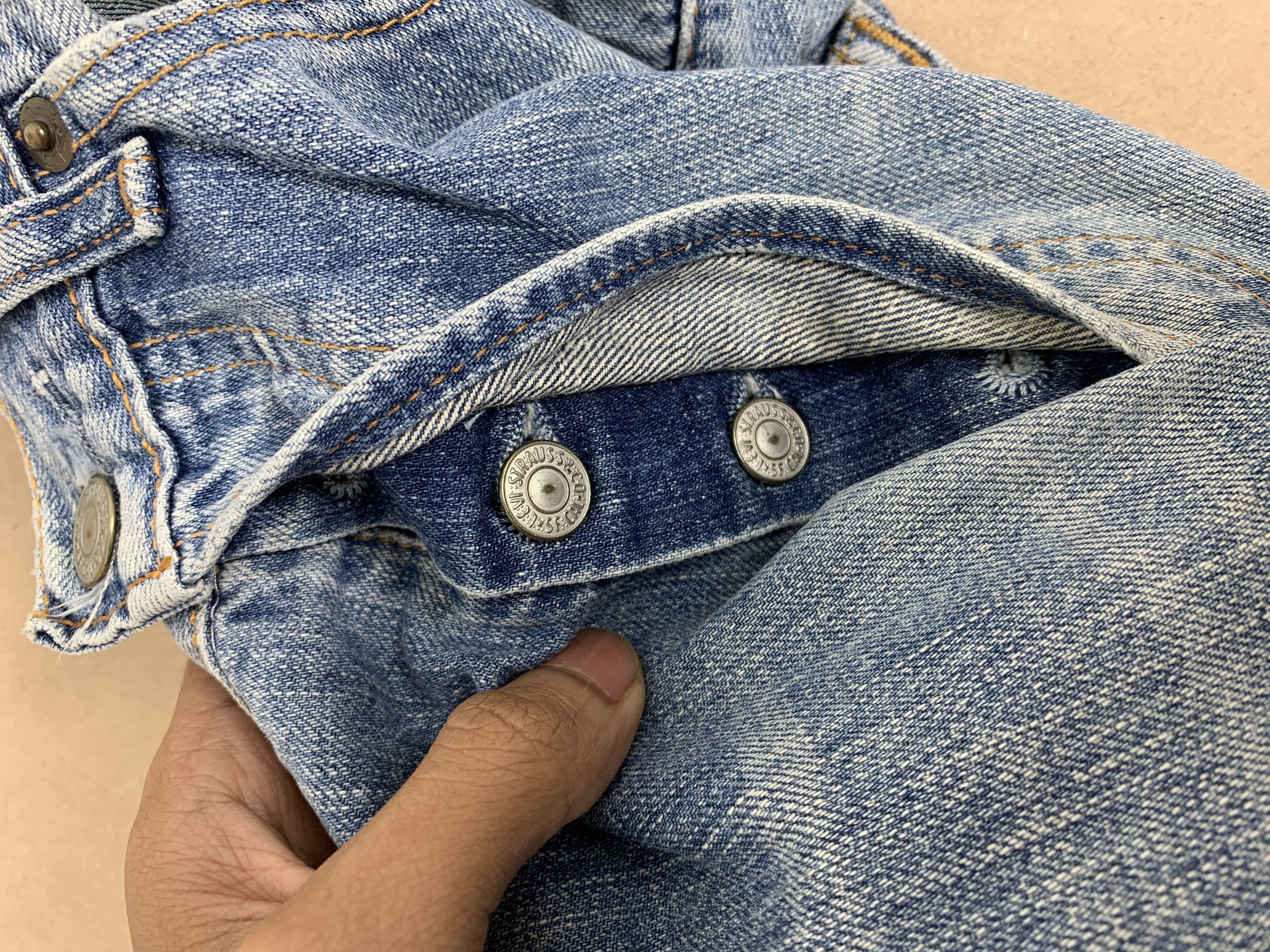 Levi's Vintage Levi's 501 Faded Distressed Blue Jeans P0108 Size US 28 / EU 44 - 15 Thumbnail