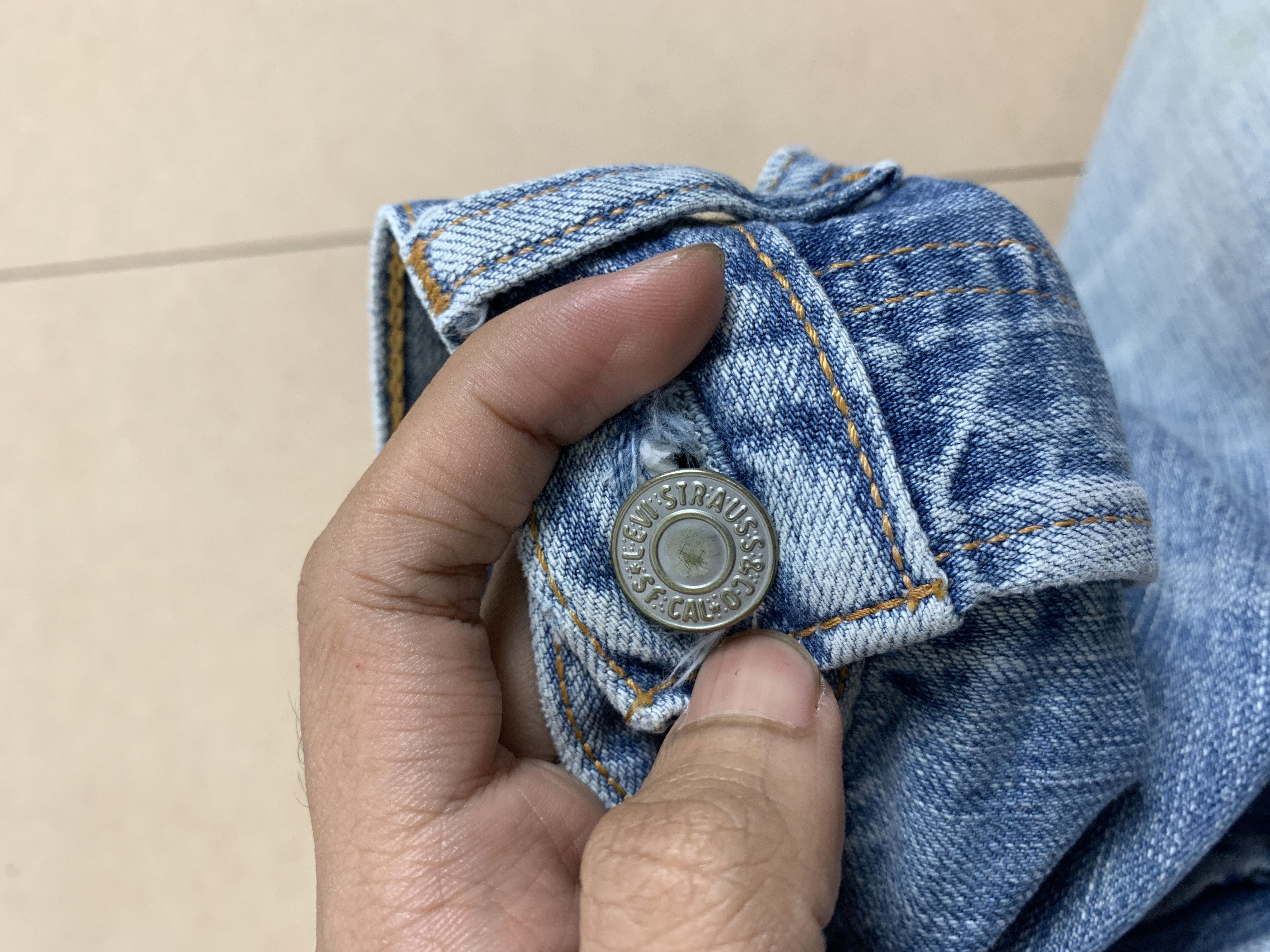 Levi's Vintage Levi's 501 Faded Distressed Blue Jeans P0108 Size US 28 / EU 44 - 14 Thumbnail