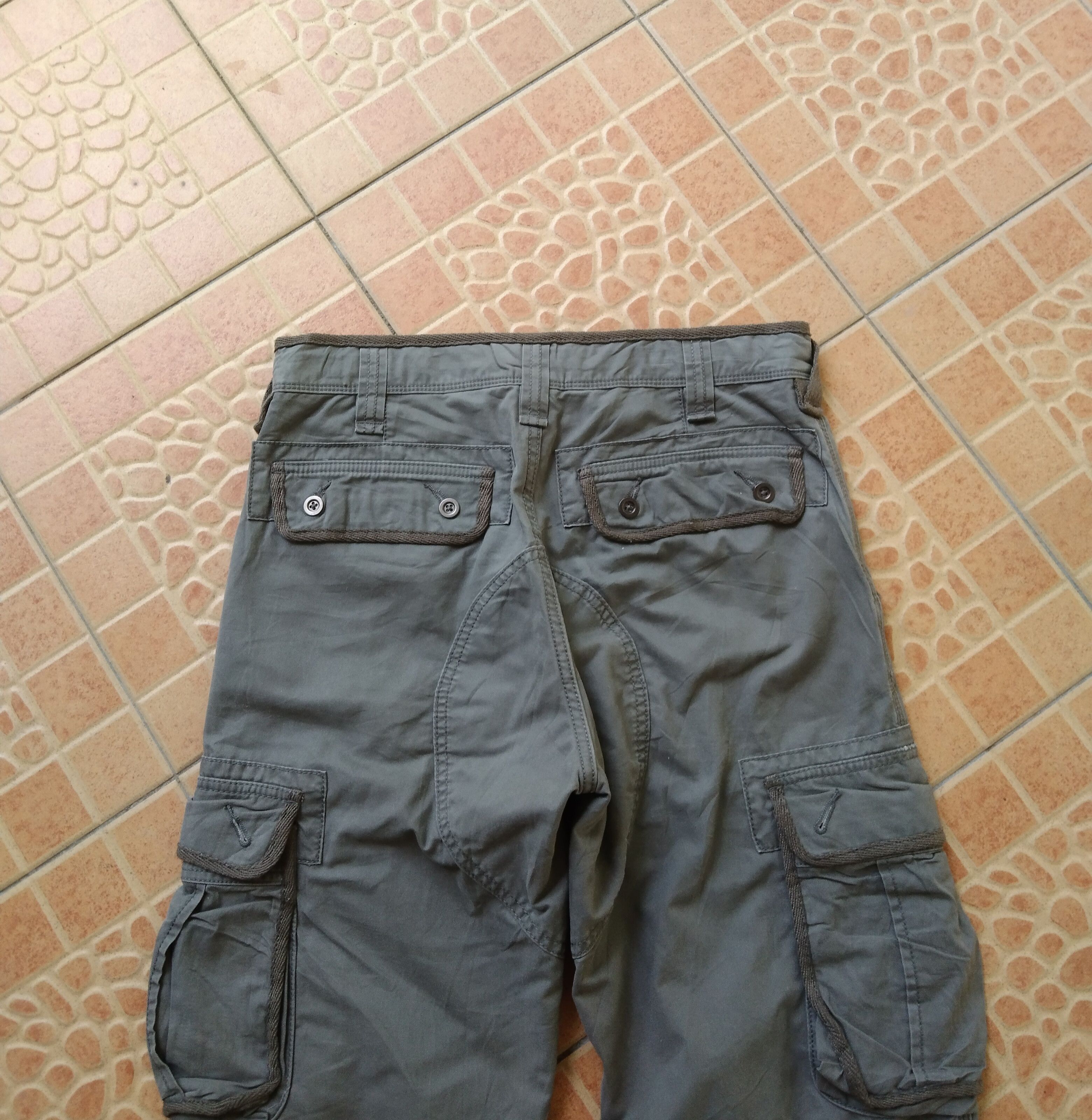 Attachment × Japanese Brand TACTICAL PARACHUTE UNIQLO CARGO PANTS Size US 31 - 5 Thumbnail