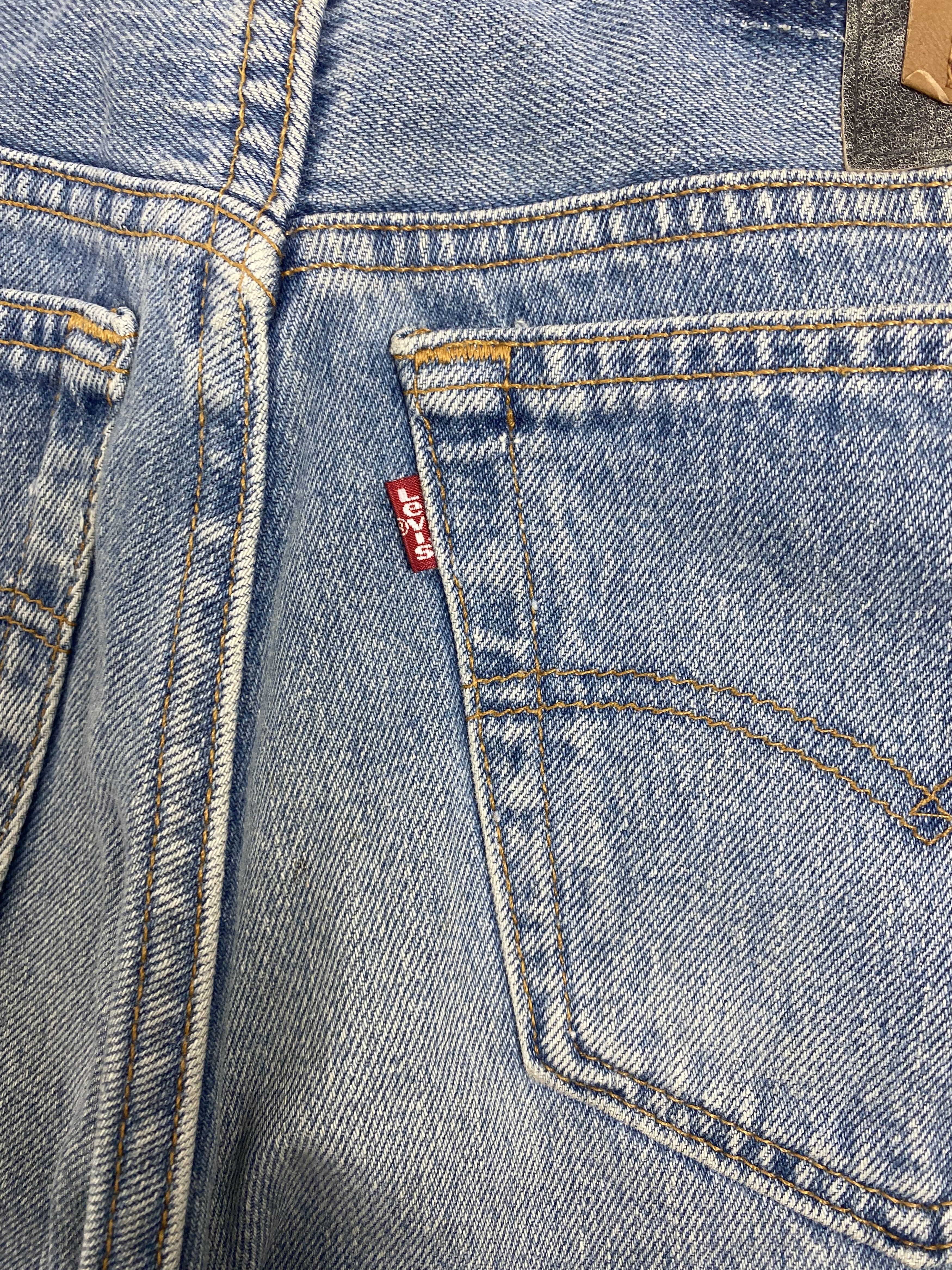 Levi's Vintage Levis 501 Straight Cut Mid Wash Jeans P0419 Size US 32 / EU 48 - 7 Thumbnail