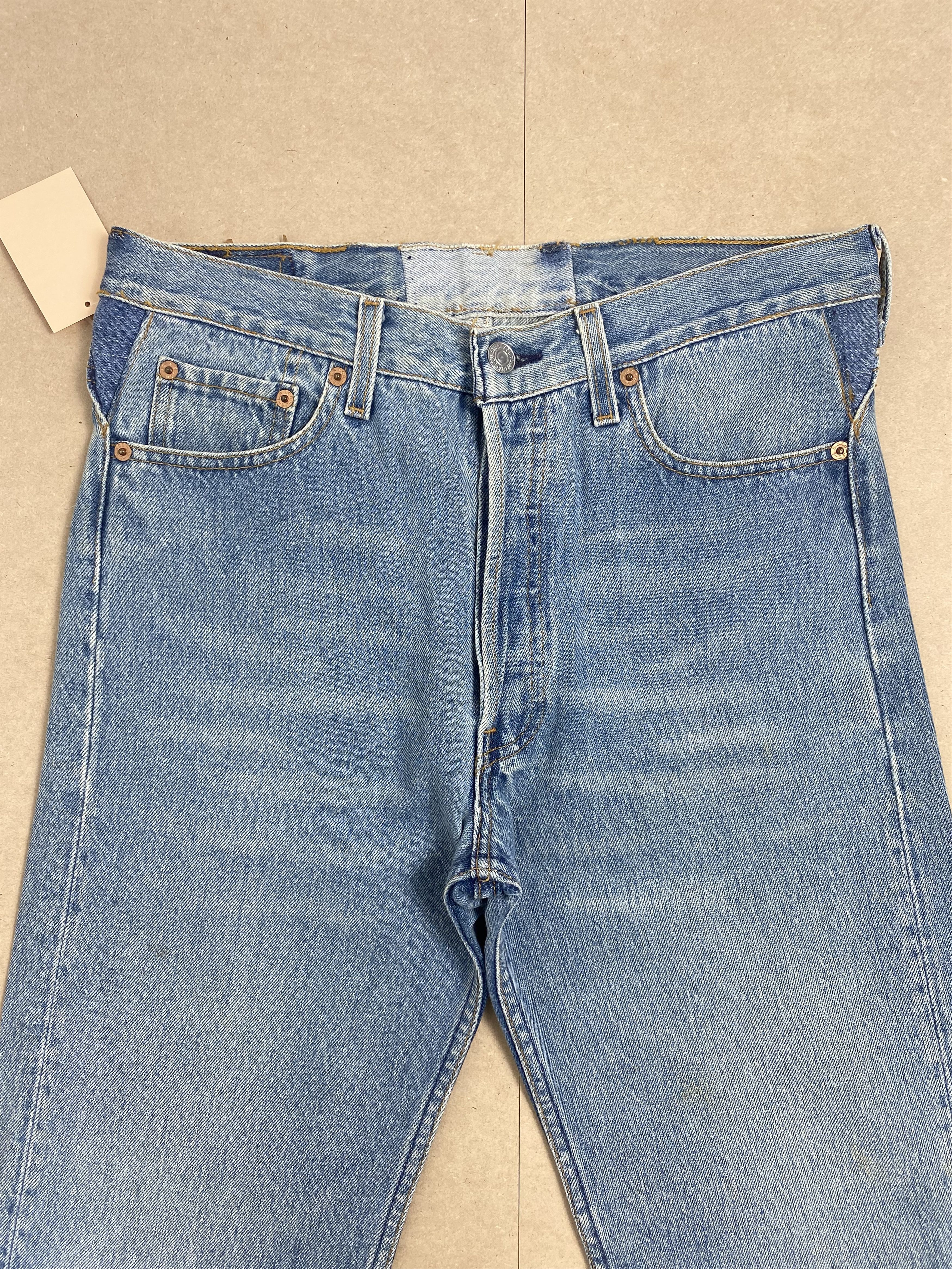Levi's Vintage Levis 501 Straight Cut Mid Wash Jeans P0419 Size US 32 / EU 48 - 2 Thumbnail