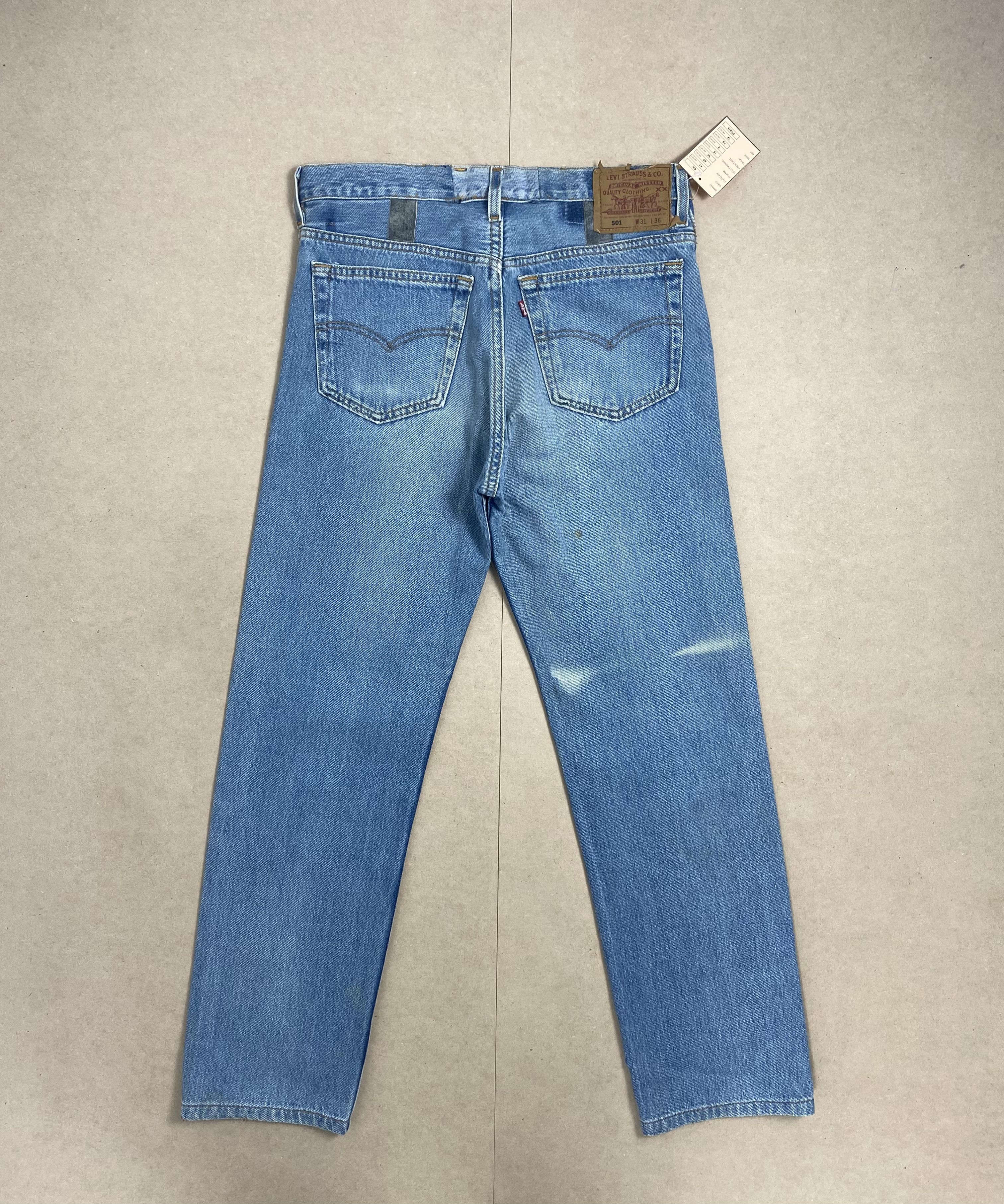 Levi's Vintage Levis 501 Straight Cut Mid Wash Jeans P0419 Size US 32 / EU 48 - 12 Thumbnail