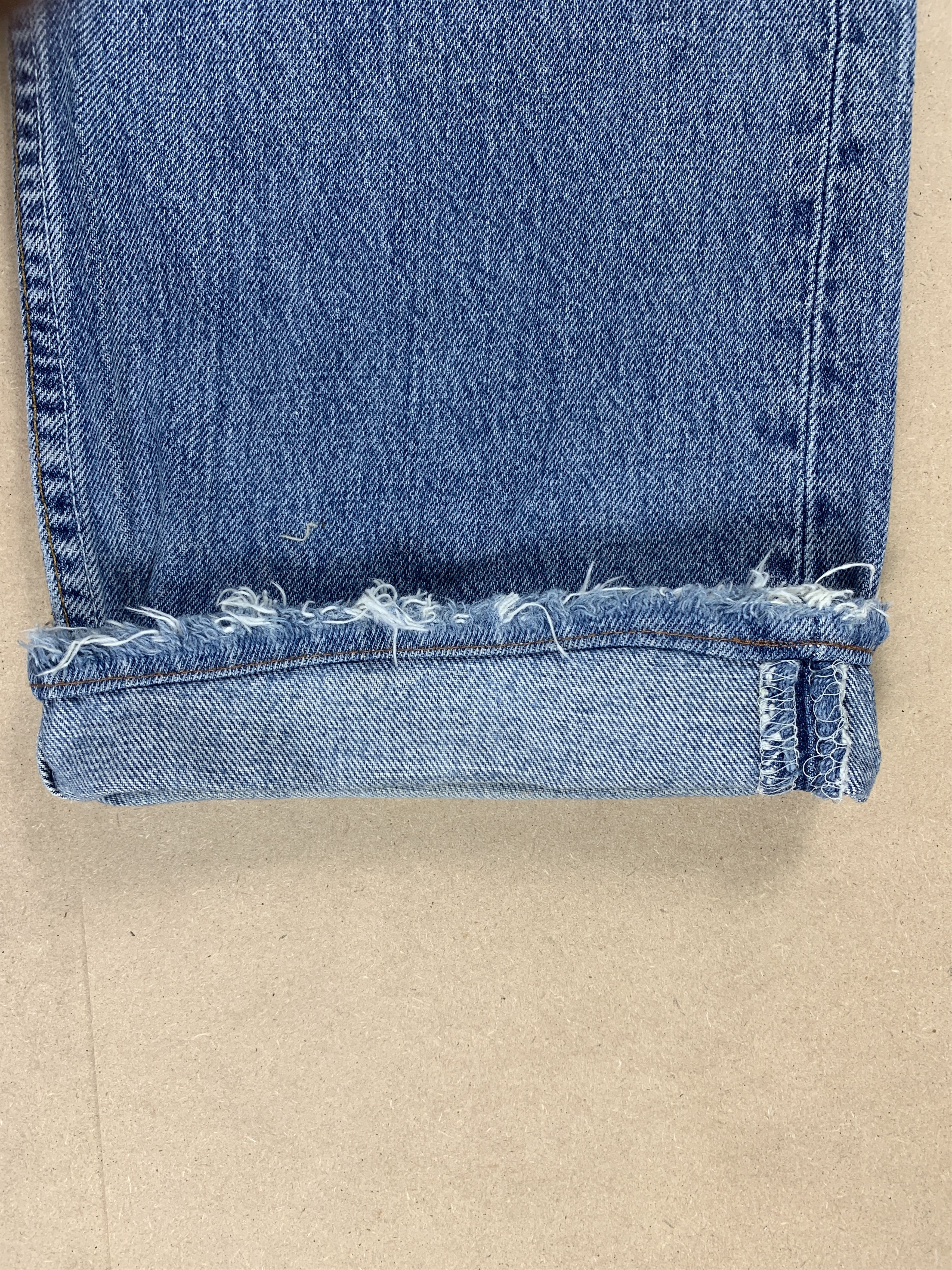 Levi's Vintage 90s LEVI'S 501 Distressed Faded Mid Blue Jeans P0063 Size US 34 / EU 50 - 4 Thumbnail