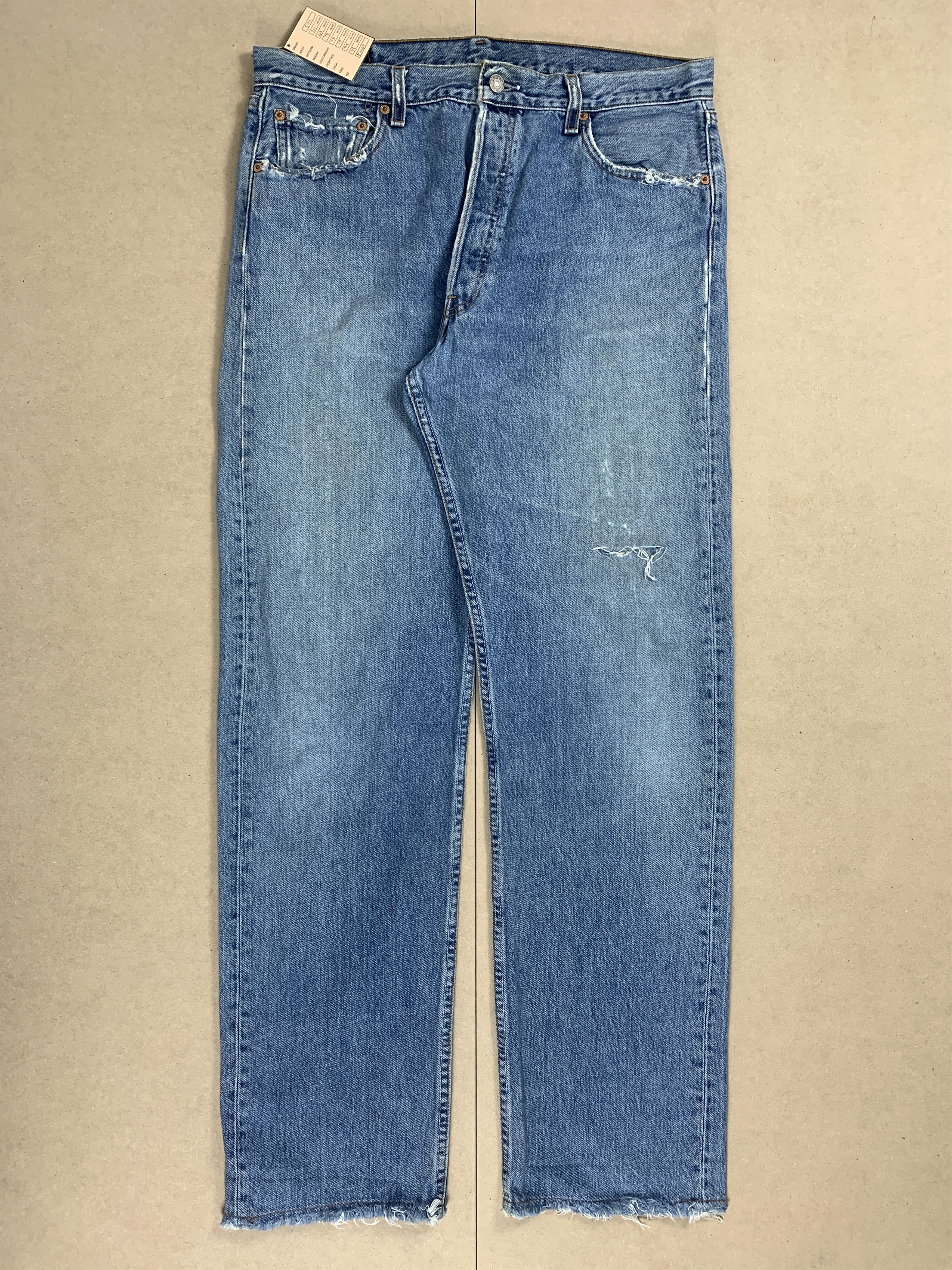 Levi's Vintage 90s LEVI'S 501 Distressed Faded Mid Blue Jeans P0063 Size US 34 / EU 50 - 2 Thumbnail