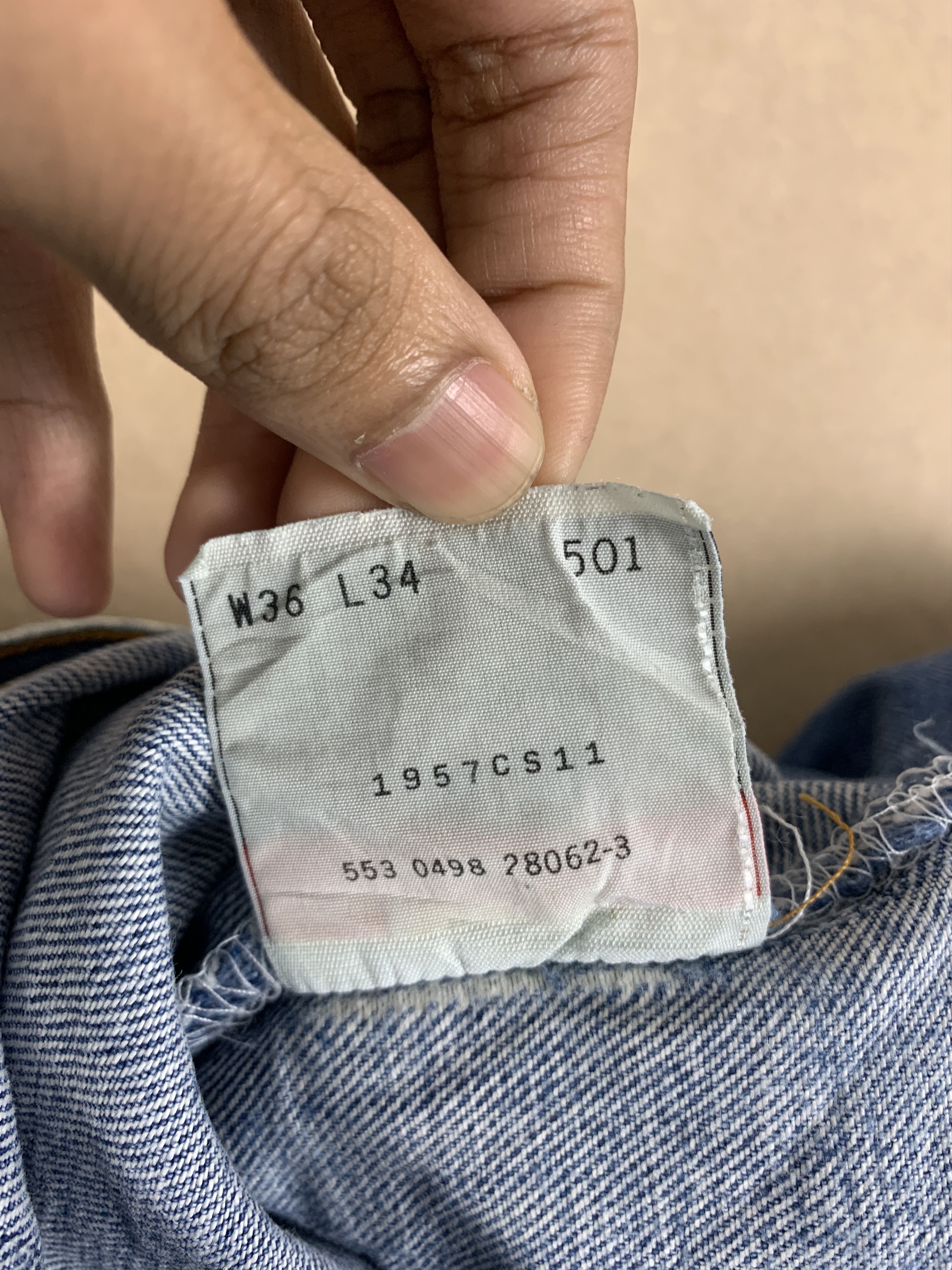 Levi's Vintage 90s LEVI'S 501 Distressed Faded Mid Blue Jeans P0063 Size US 34 / EU 50 - 14 Thumbnail