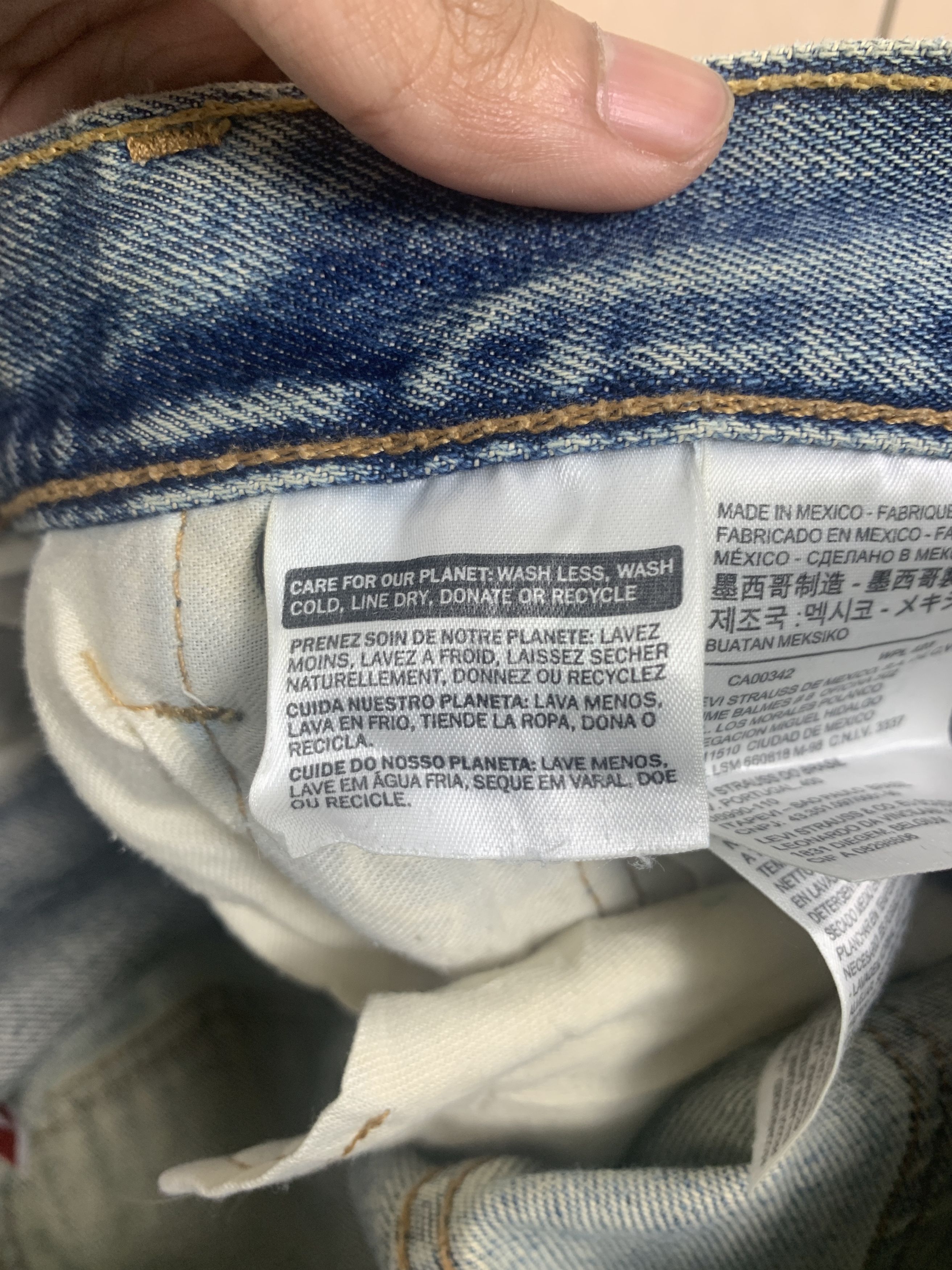 Levi's Vintage Levis 501 Straight Cut Faded Mid Wash Jeans P0333 Size US 30 / EU 46 - 11 Thumbnail