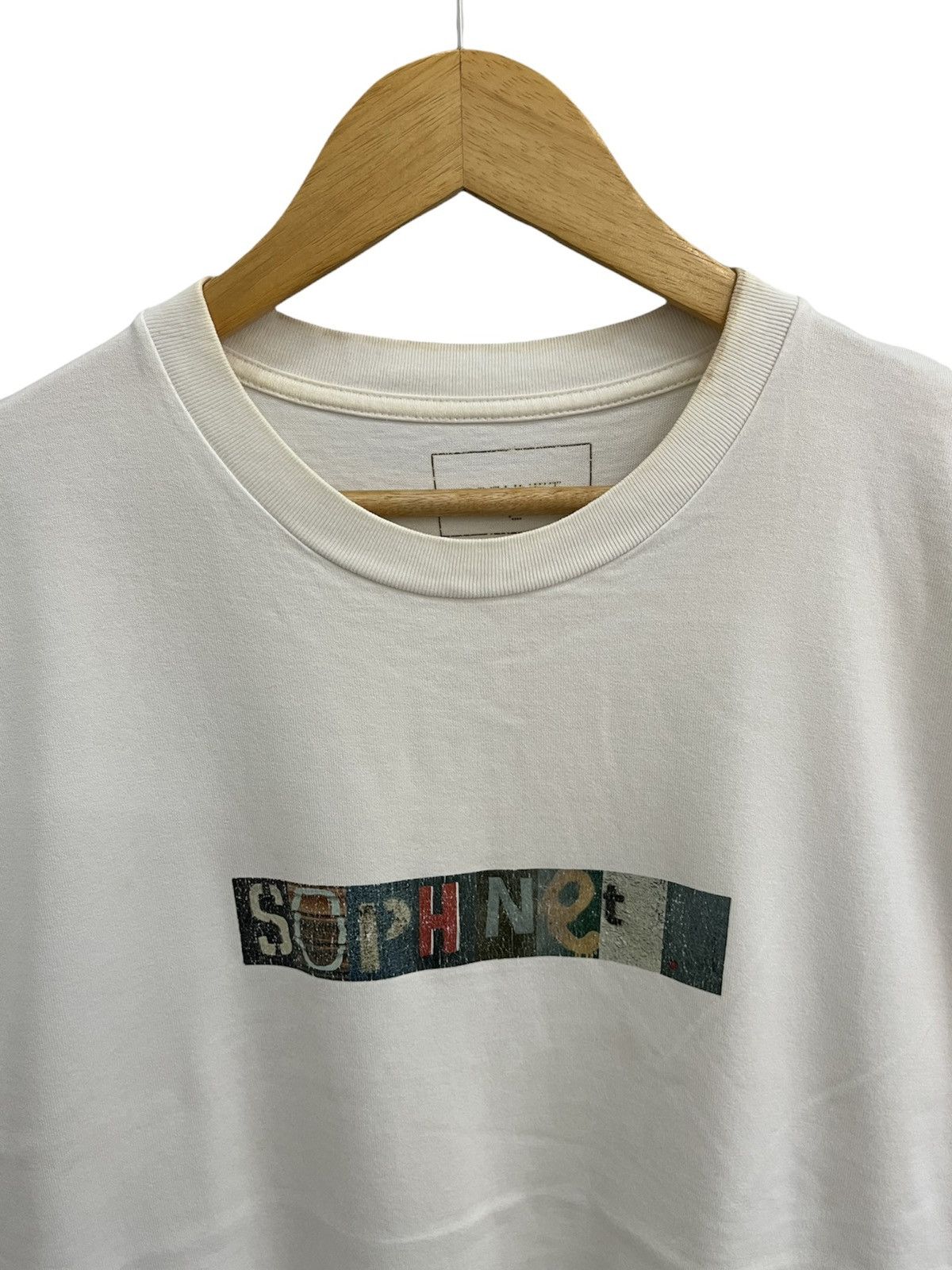 Sophnet. Sophnet Alphabet Photograpy By Sharon Elphick Size US L / EU 52-54 / 3 - 5 Thumbnail