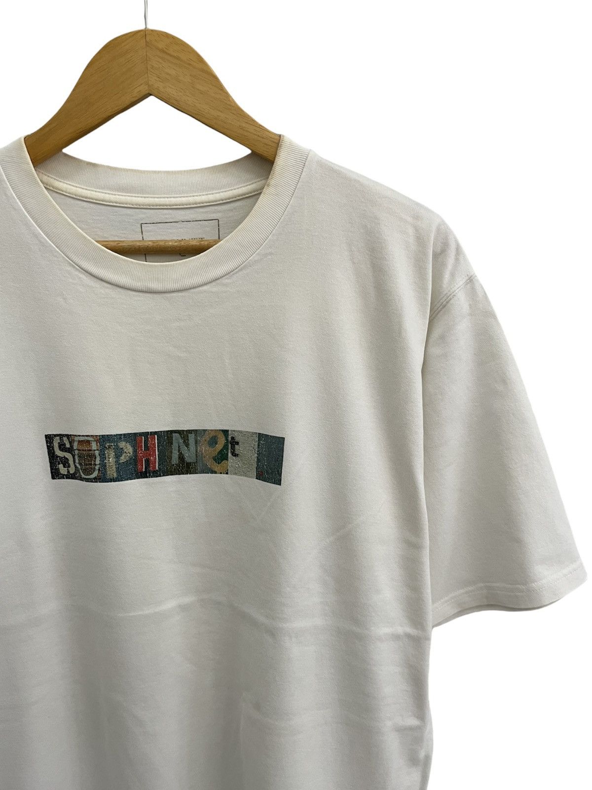 Sophnet. Sophnet Alphabet Photograpy By Sharon Elphick Size US L / EU 52-54 / 3 - 4 Thumbnail
