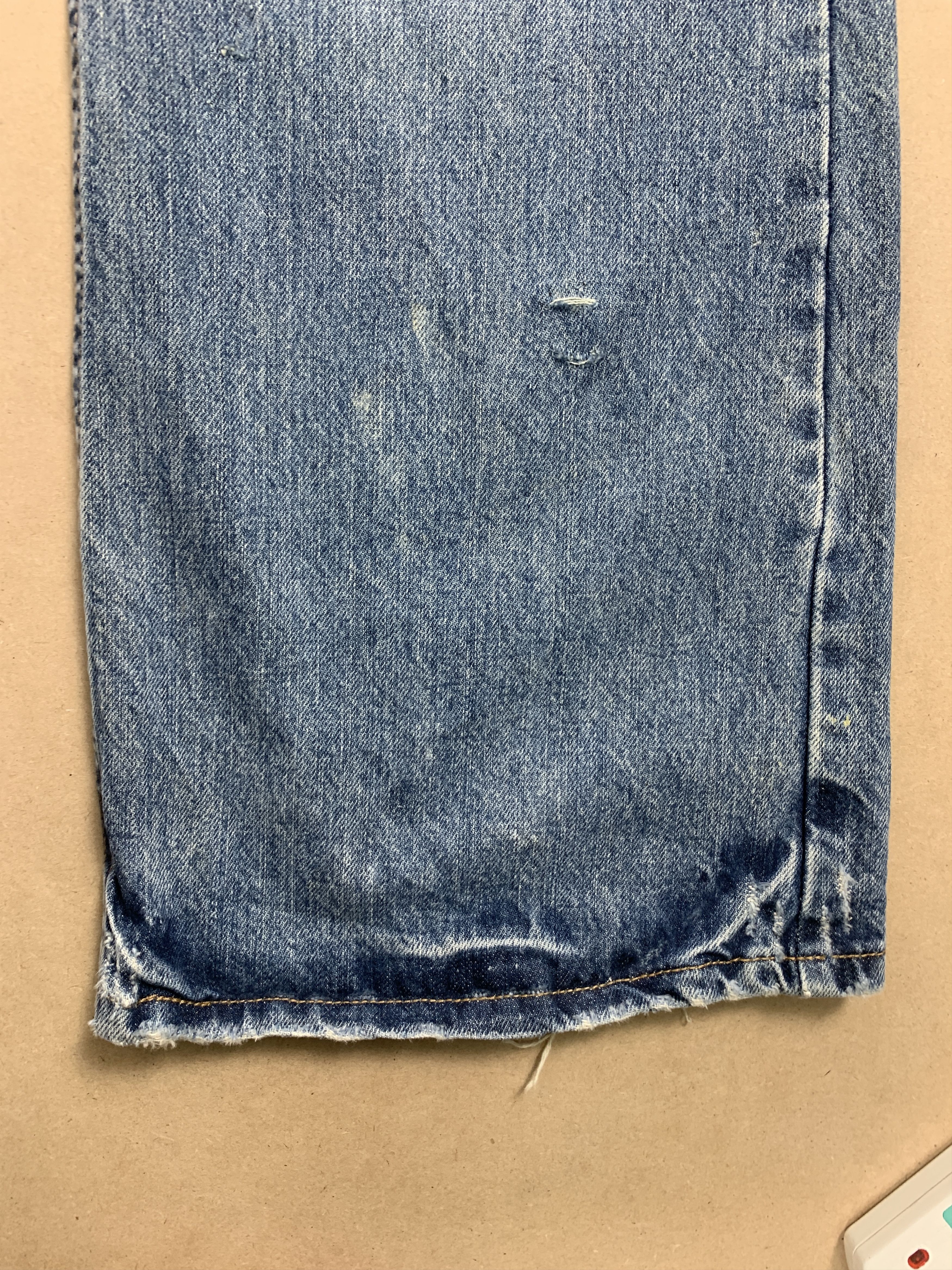 Levi's Vintage LEVIS 527 Flared Bootcut Distressed Jeans P0193 Size US 36 / EU 52 - 9 Thumbnail