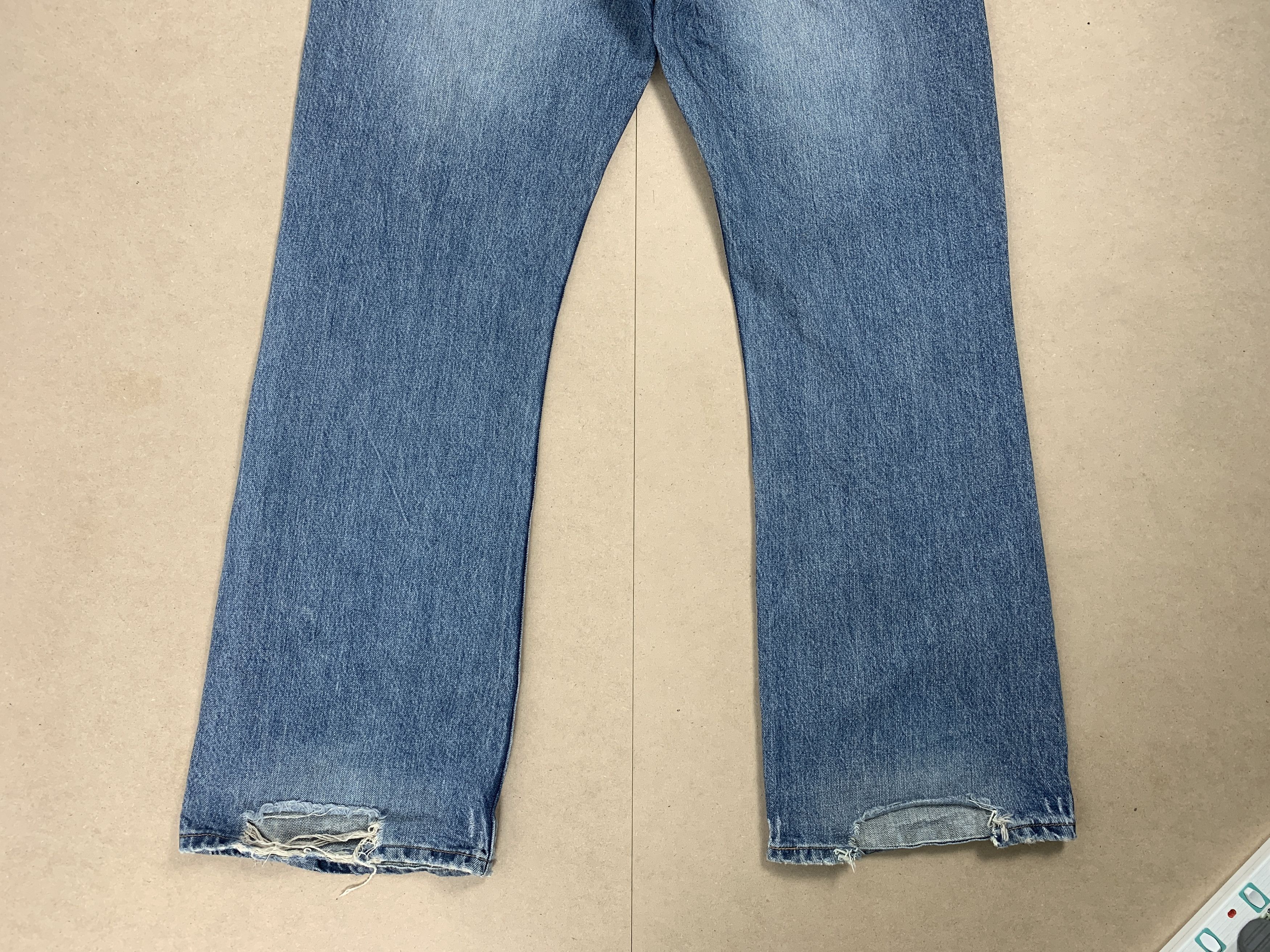 Levi's Vintage LEVIS 527 Flared Bootcut Distressed Jeans P0193 Size US 36 / EU 52 - 17 Thumbnail