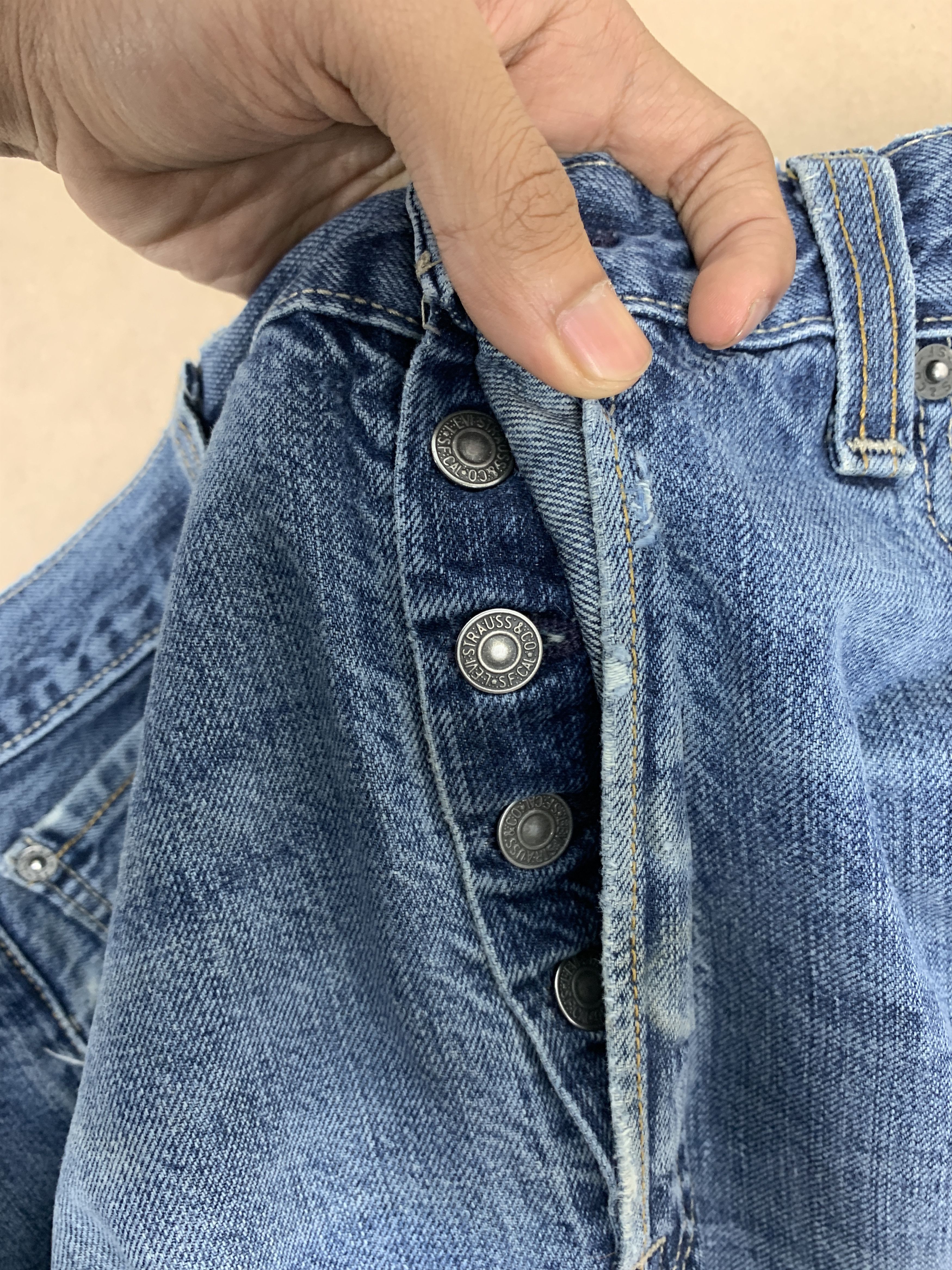 Levi's Vintage 90s Levis 501 Straight Cut Distressed Jeans P0260 Size US 34 / EU 50 - 23 Thumbnail