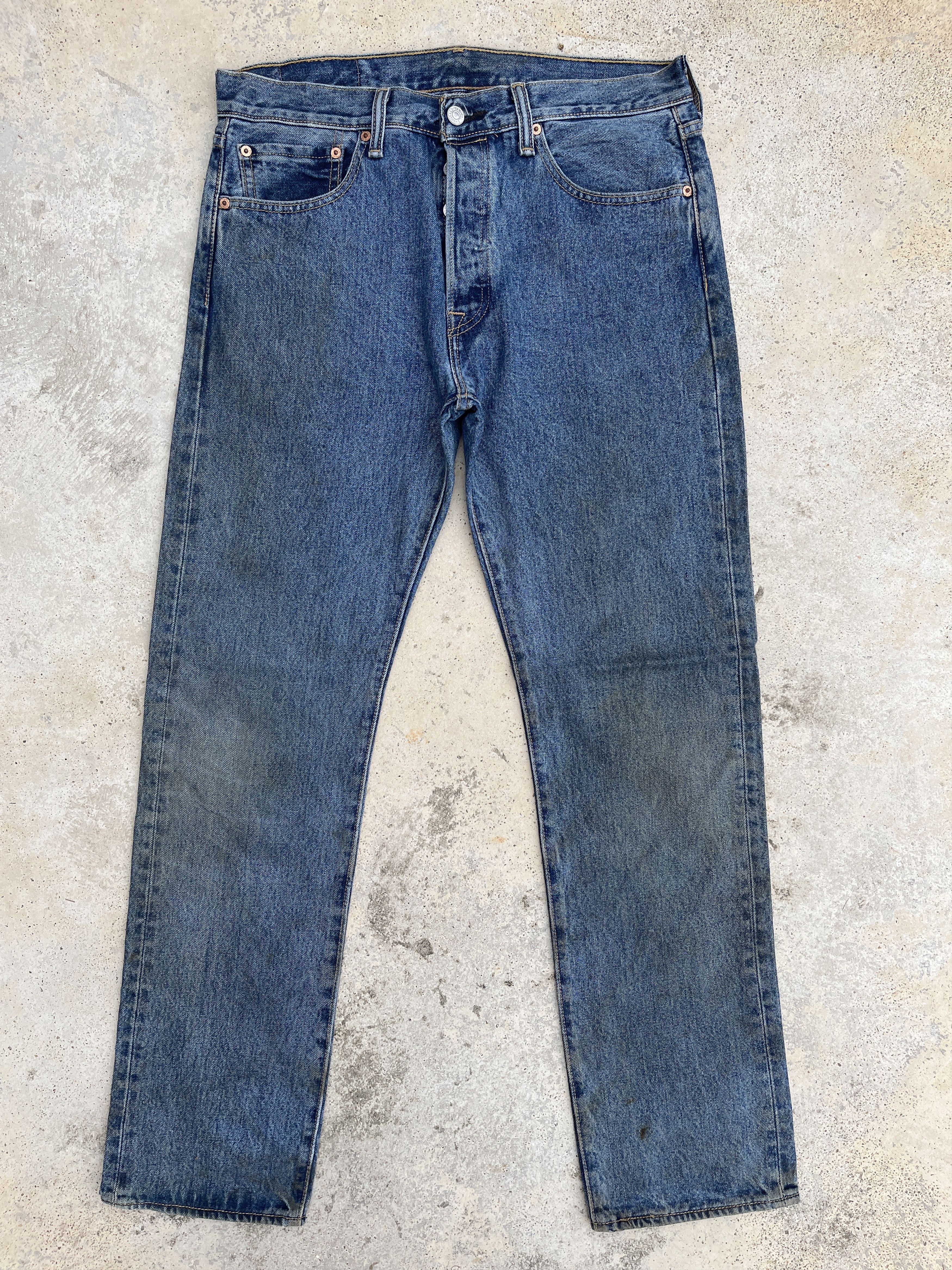 Levi's Vintage Levis 501 Distressed Jeans - J262 Size US 34 / EU 50 - 1 Thumbnail