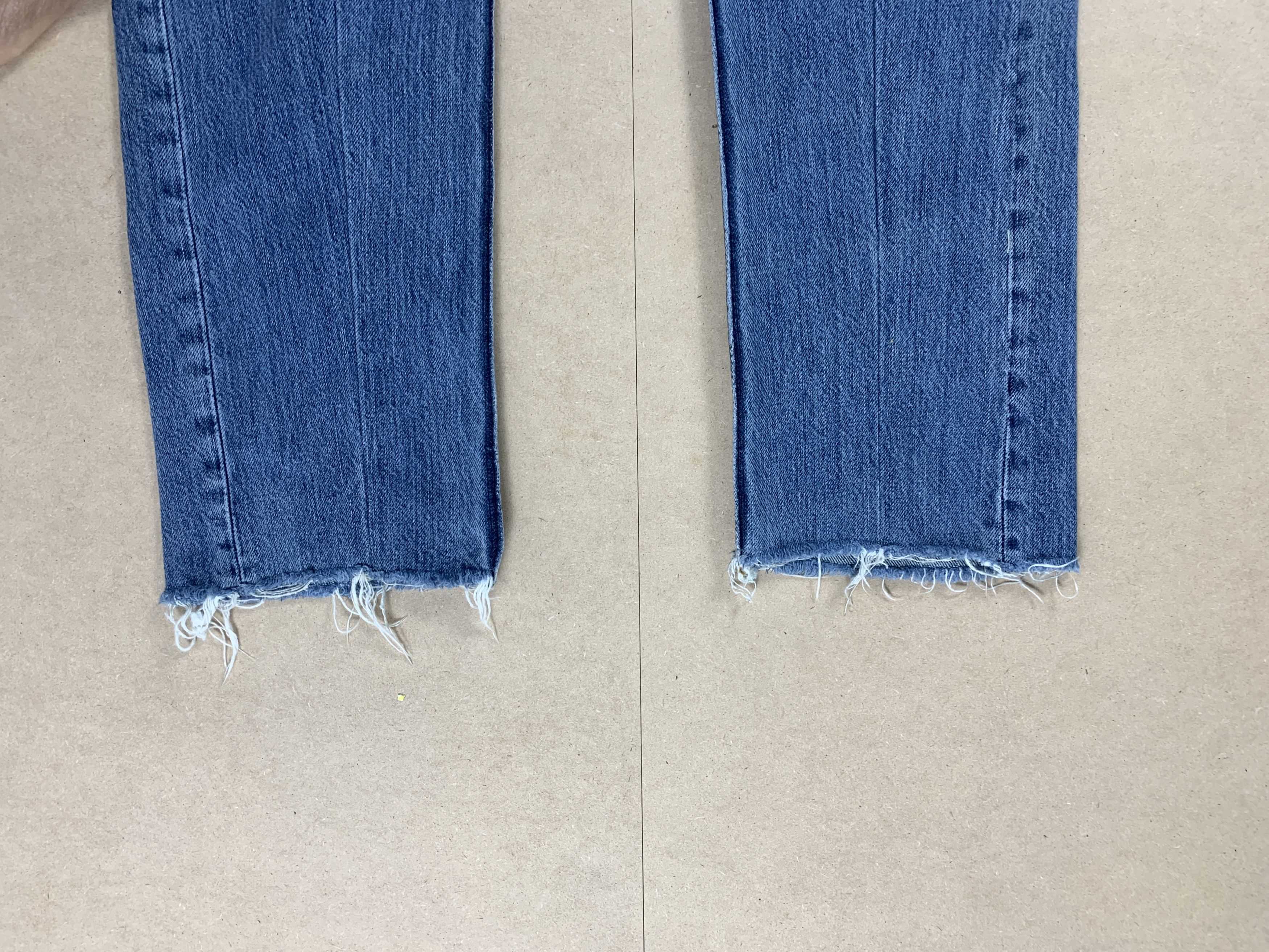 Levi's × Vintage Vintage Levi's 501 Distresse Blue Jeans Size US 29 - 19 Thumbnail