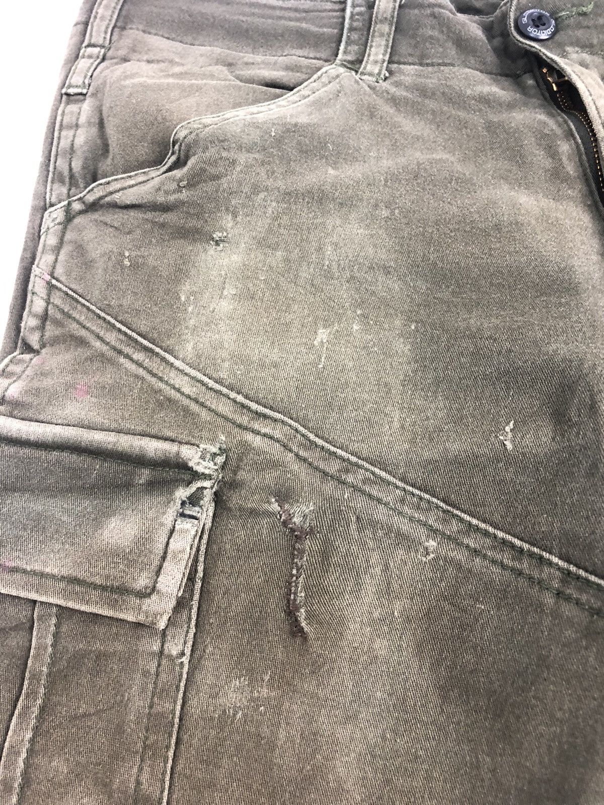 Japanese Brand Distressed GLADIATOR Armor Balmain Stretchable Cargo Pants Size US 32 / EU 48 - 11 Thumbnail