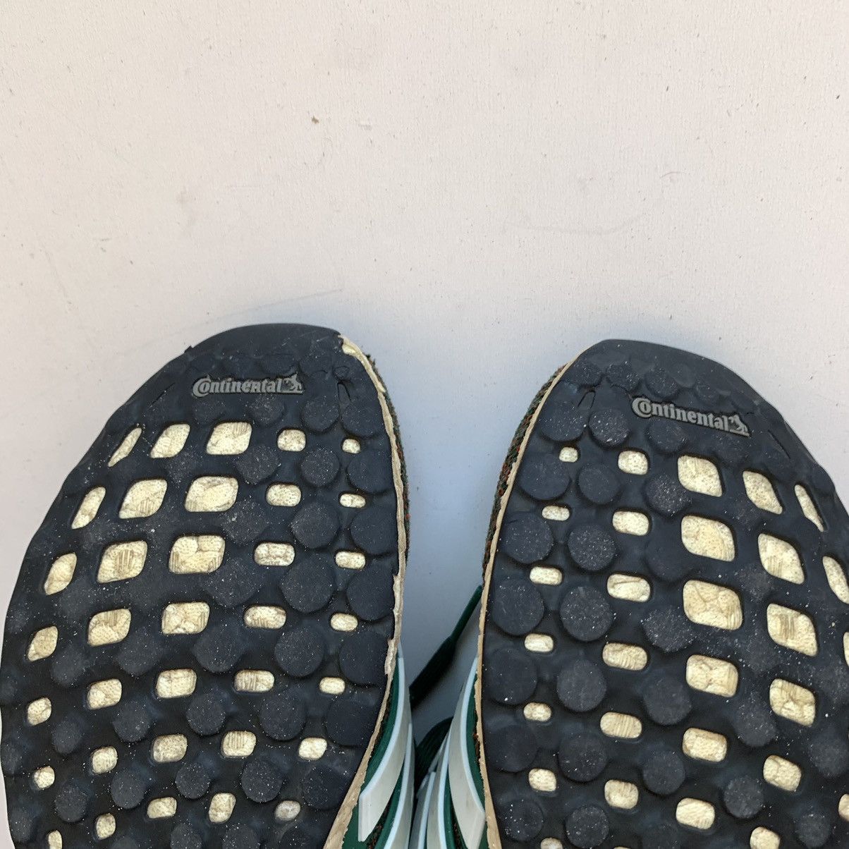 Adidas Adidas Ultraboost 4.0 ‘Miami Hurricanes’ Size US 8 Sneakers Size US 8 / EU 41 - 5 Thumbnail