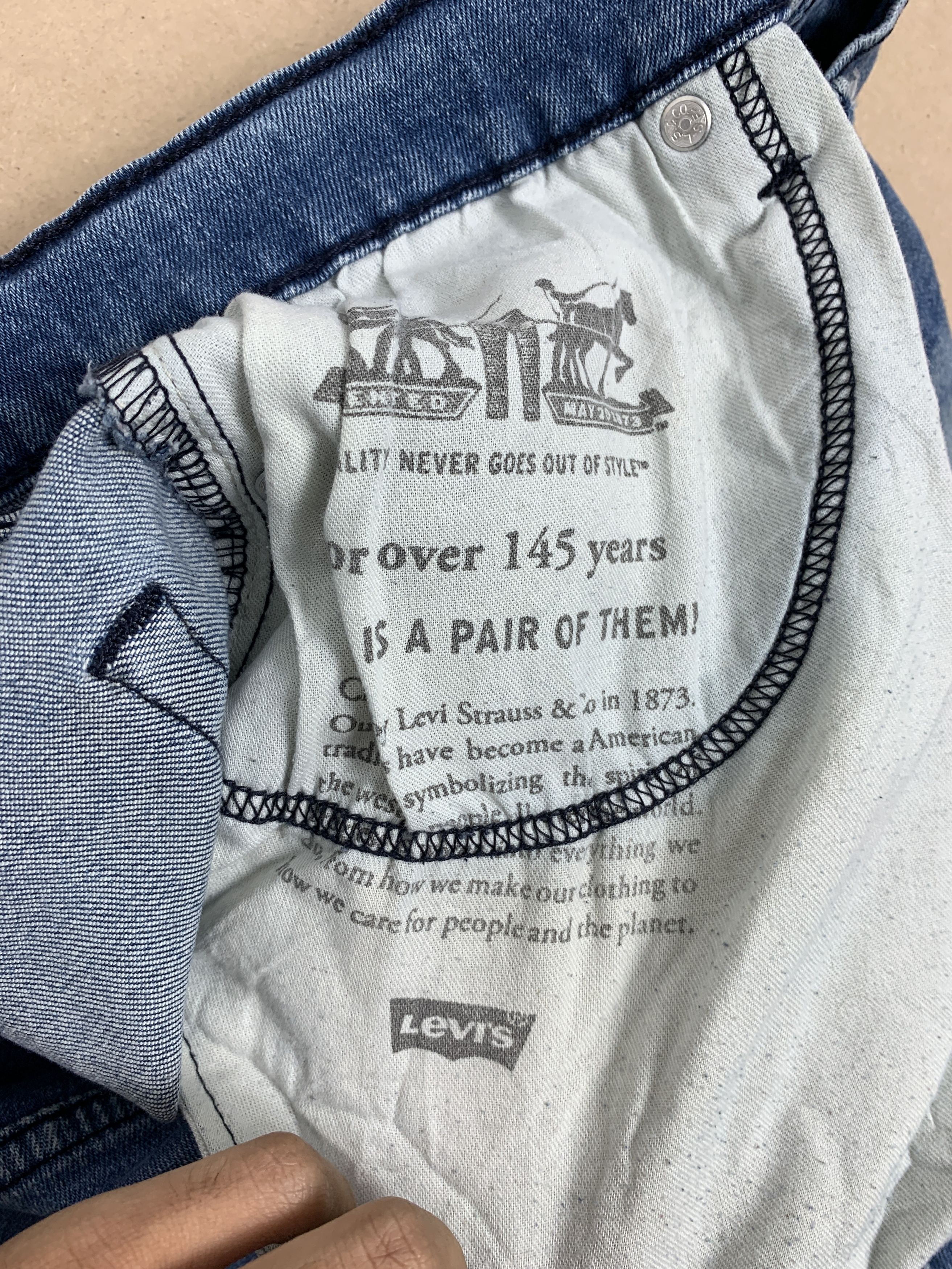 Levi's × Vintage Vintage Levis 514 Straight Cut Faded Blue Jeans Size US 30 / EU 46 - 9 Thumbnail