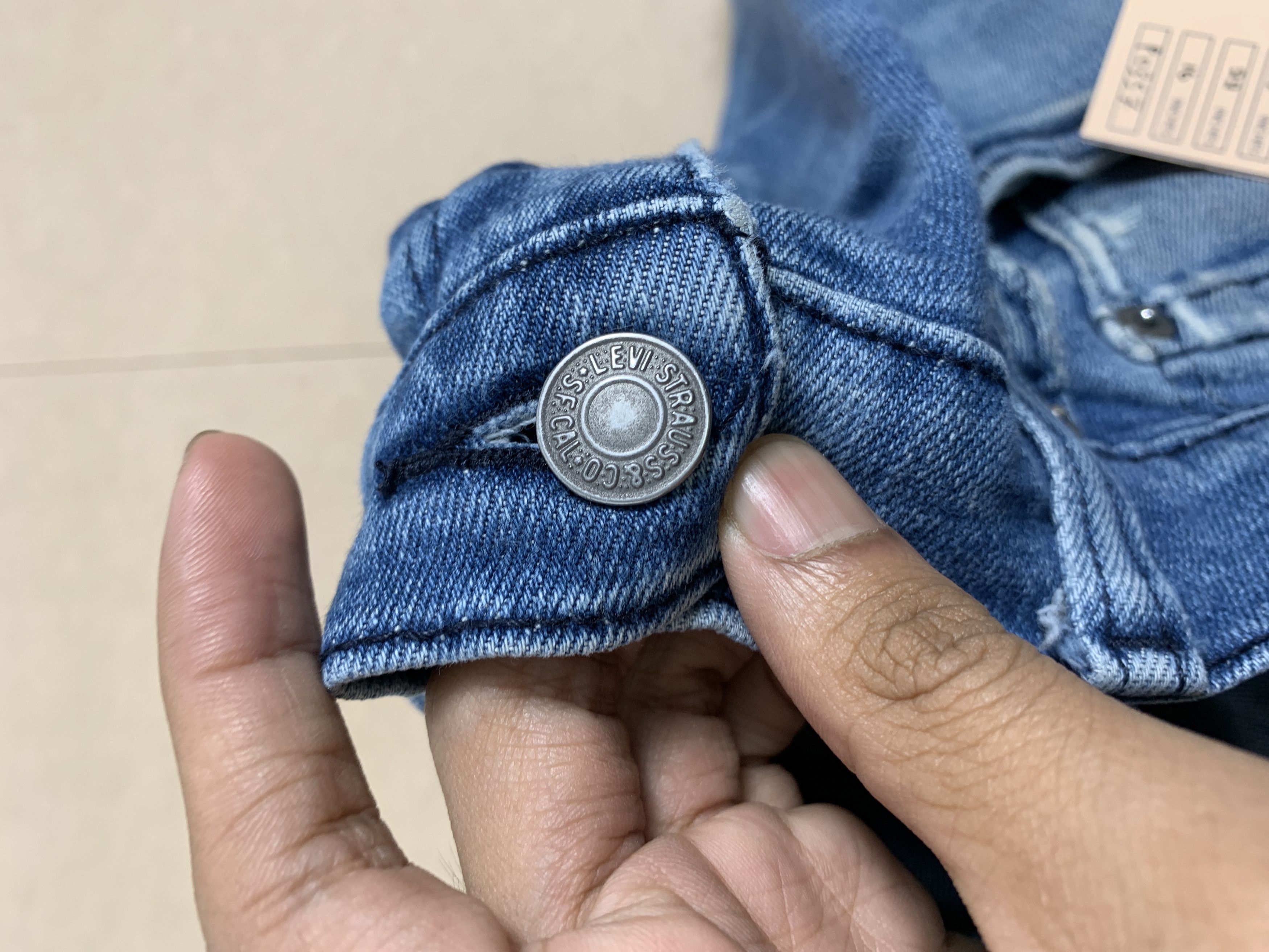 Levi's × Vintage Vintage Levis 514 Straight Cut Faded Blue Jeans Size US 30 / EU 46 - 21 Thumbnail