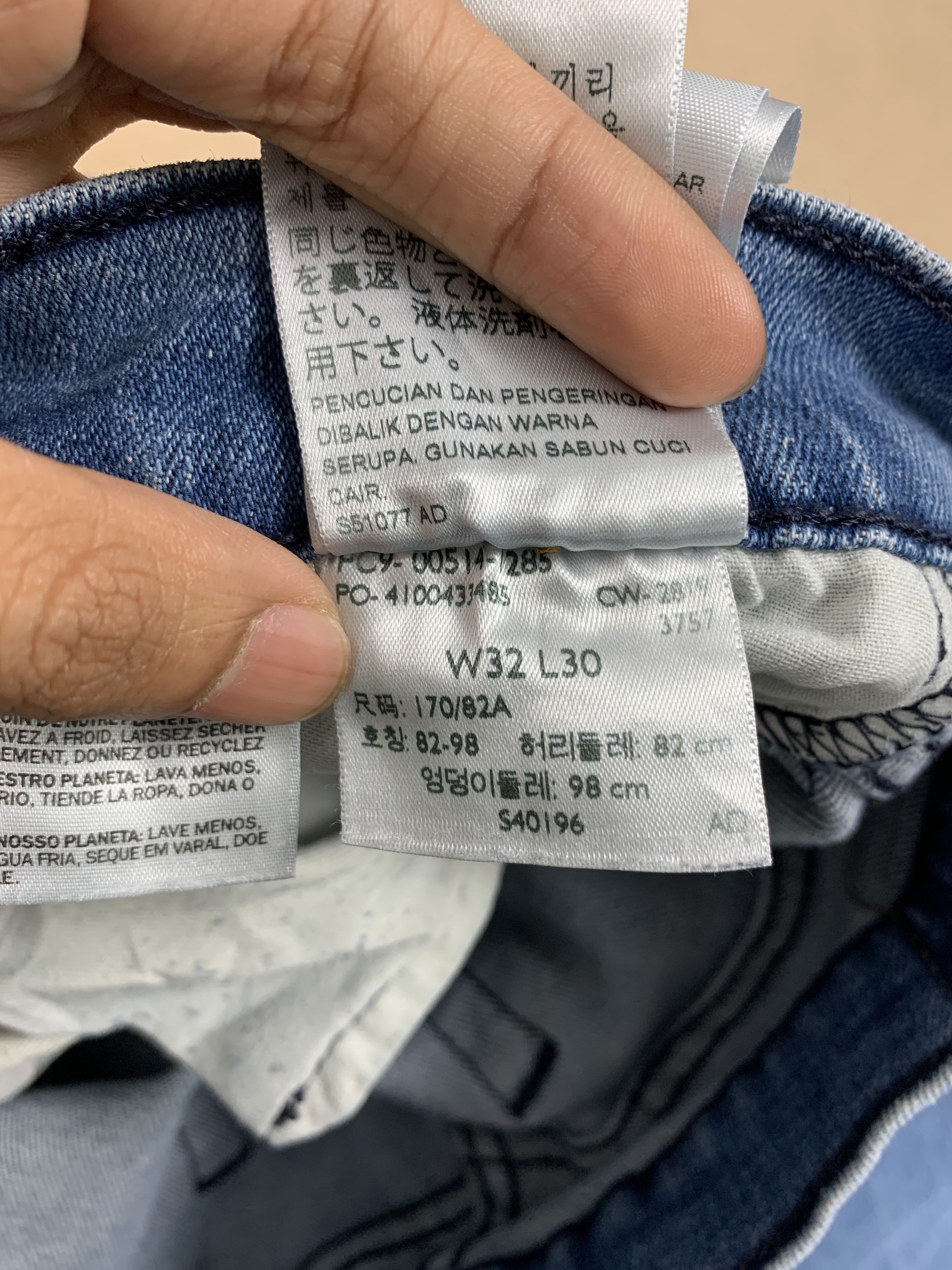 Levi's × Vintage Vintage Levis 514 Straight Cut Faded Blue Jeans Size US 30 / EU 46 - 18 Thumbnail