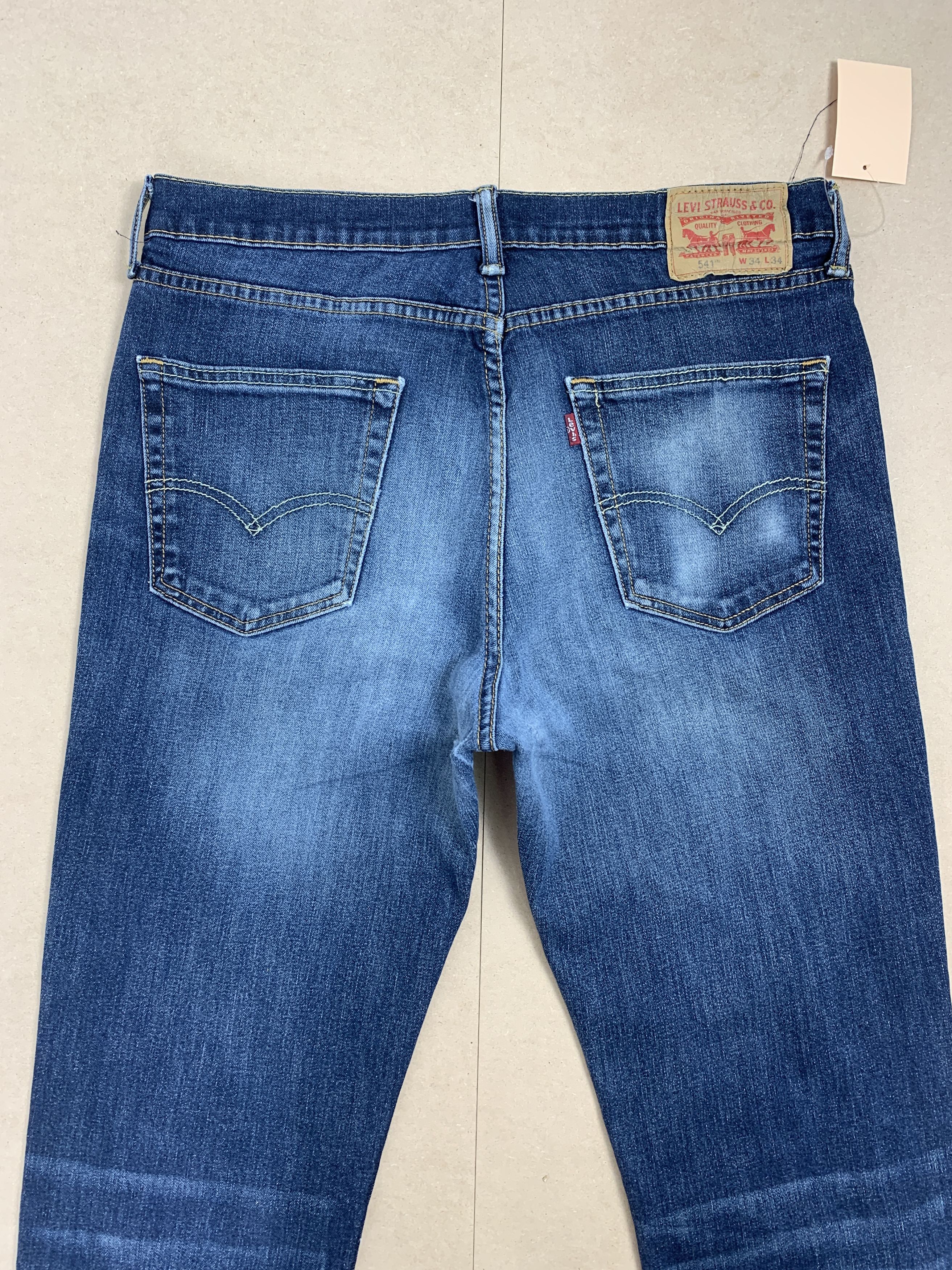 Levi's Vintage Levis 541 Straight Cut Faded Blue Jeans Size US 33 - 7 Thumbnail
