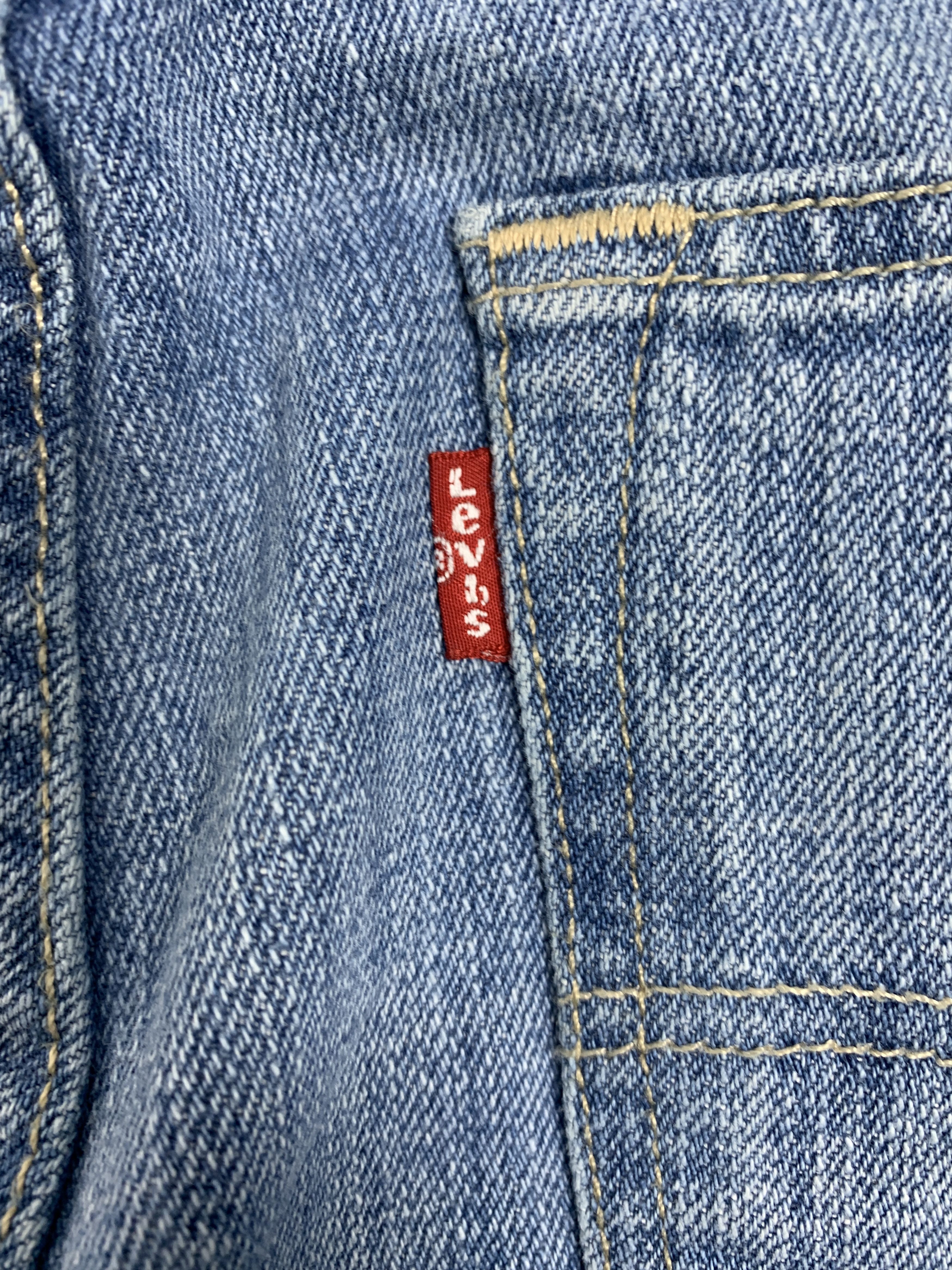 Levi's Vintage Levis 501 90s Straight Cut Faded Jeans P0349 Size US 31 - 8 Thumbnail