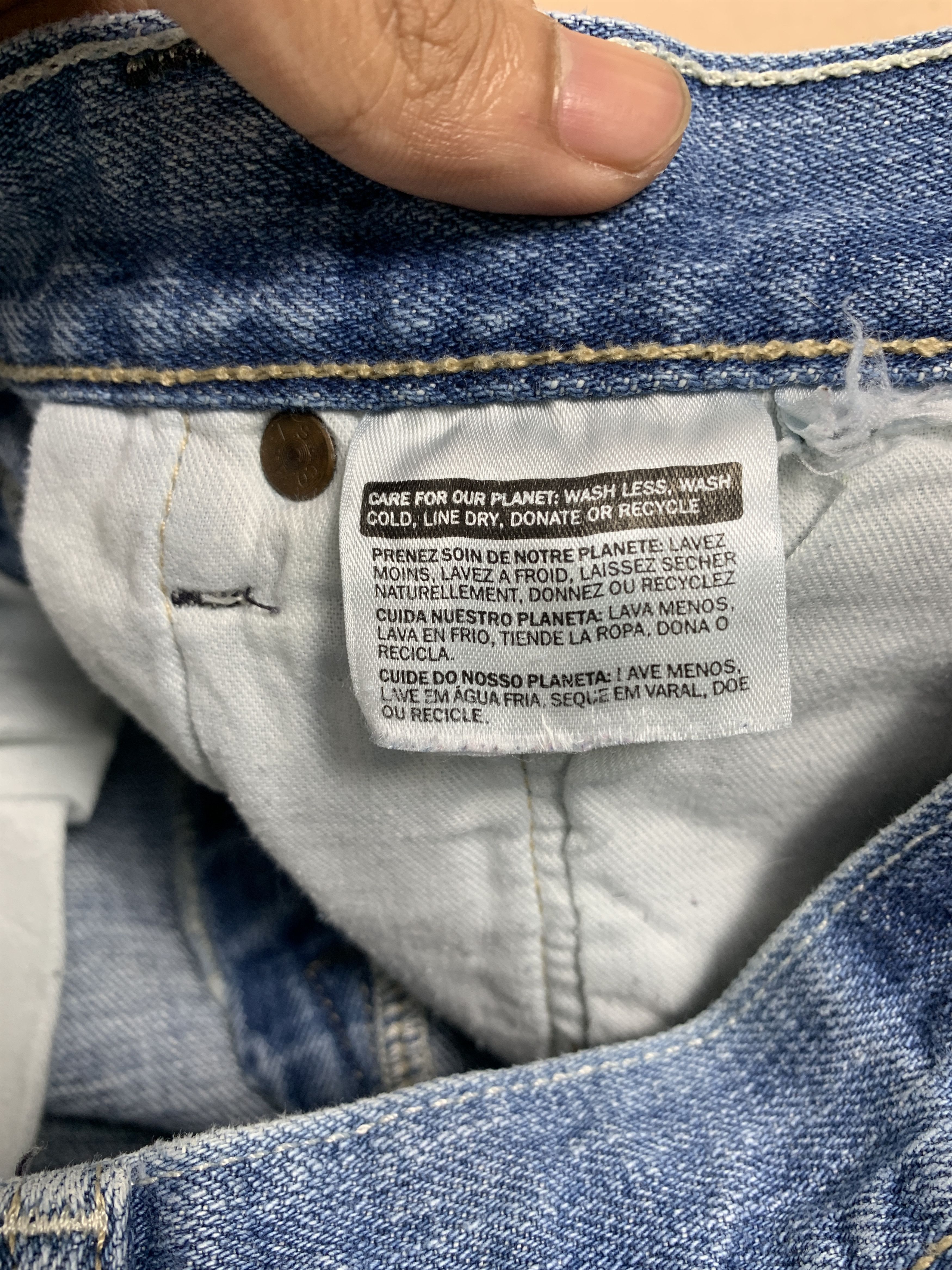 Levi's Vintage Levis 501 90s Straight Cut Faded Jeans P0349 Size US 31 - 12 Thumbnail
