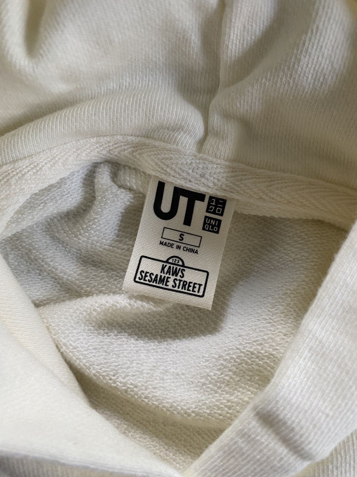 Kaws × Uniqlo UT Kaws Sesame Street Bert & Ernie Women’s Hoodie Sweatshirt Size S / US 4 / IT 40 - 10 Thumbnail