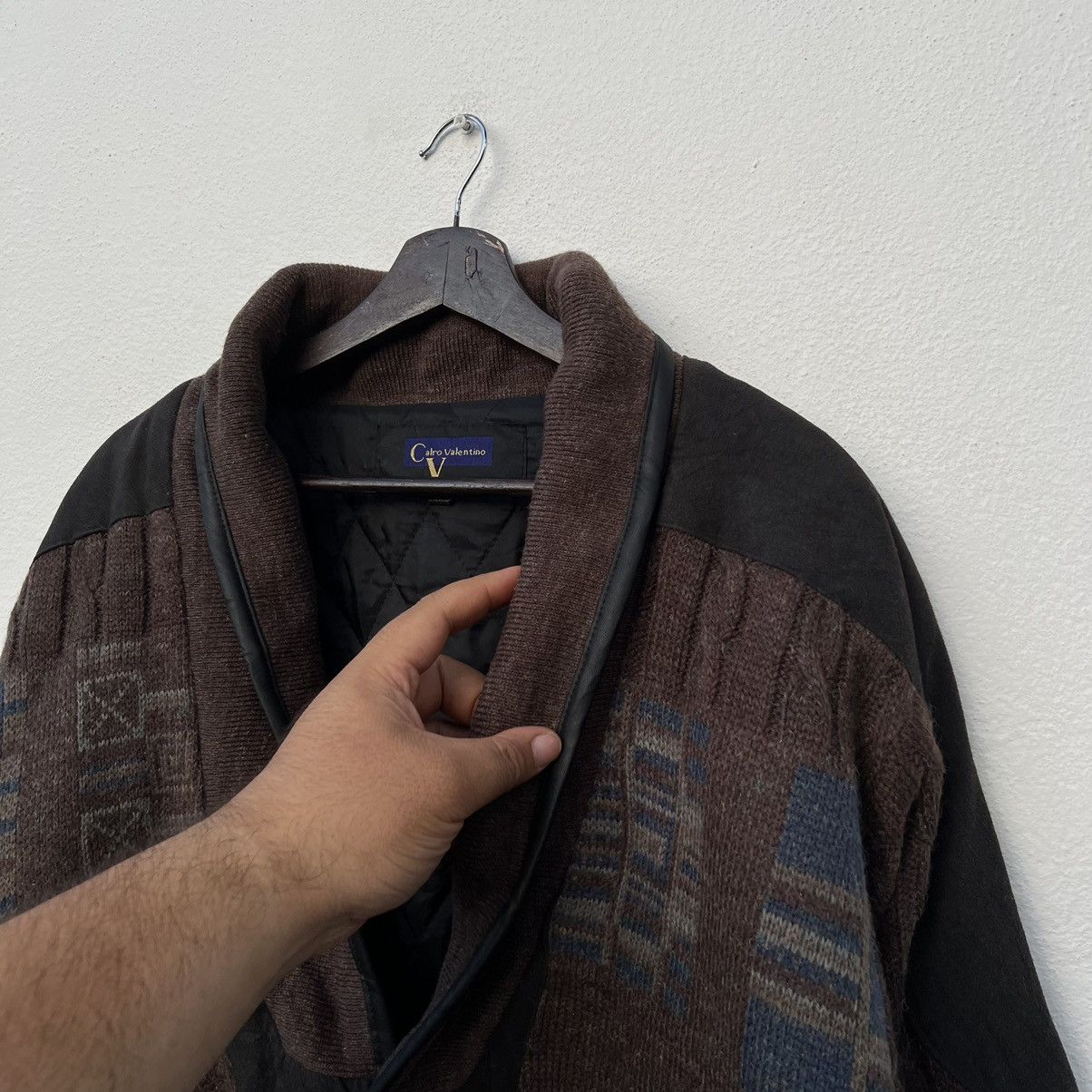 Japanese Brand VINTAGE CALRO VALENTINO PRINTED DESIGN CARDIGAN WOOL Size US L / EU 52-54 / 3 - 7 Thumbnail