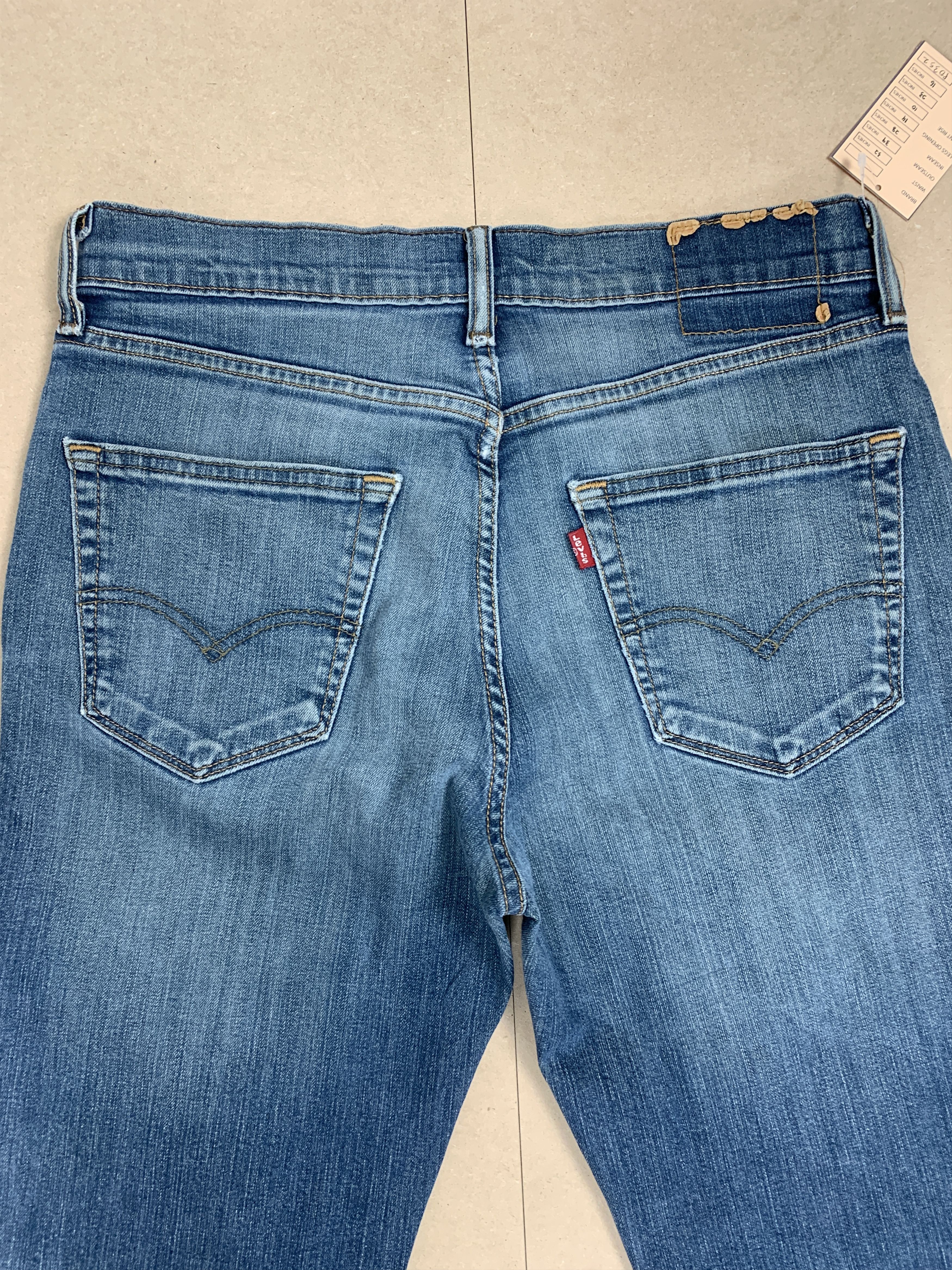 Levi's × Vintage Vintage LEVI'S 541 Distressed Faded Mid Wash Jeans Size US 32 / EU 48 - 6 Thumbnail