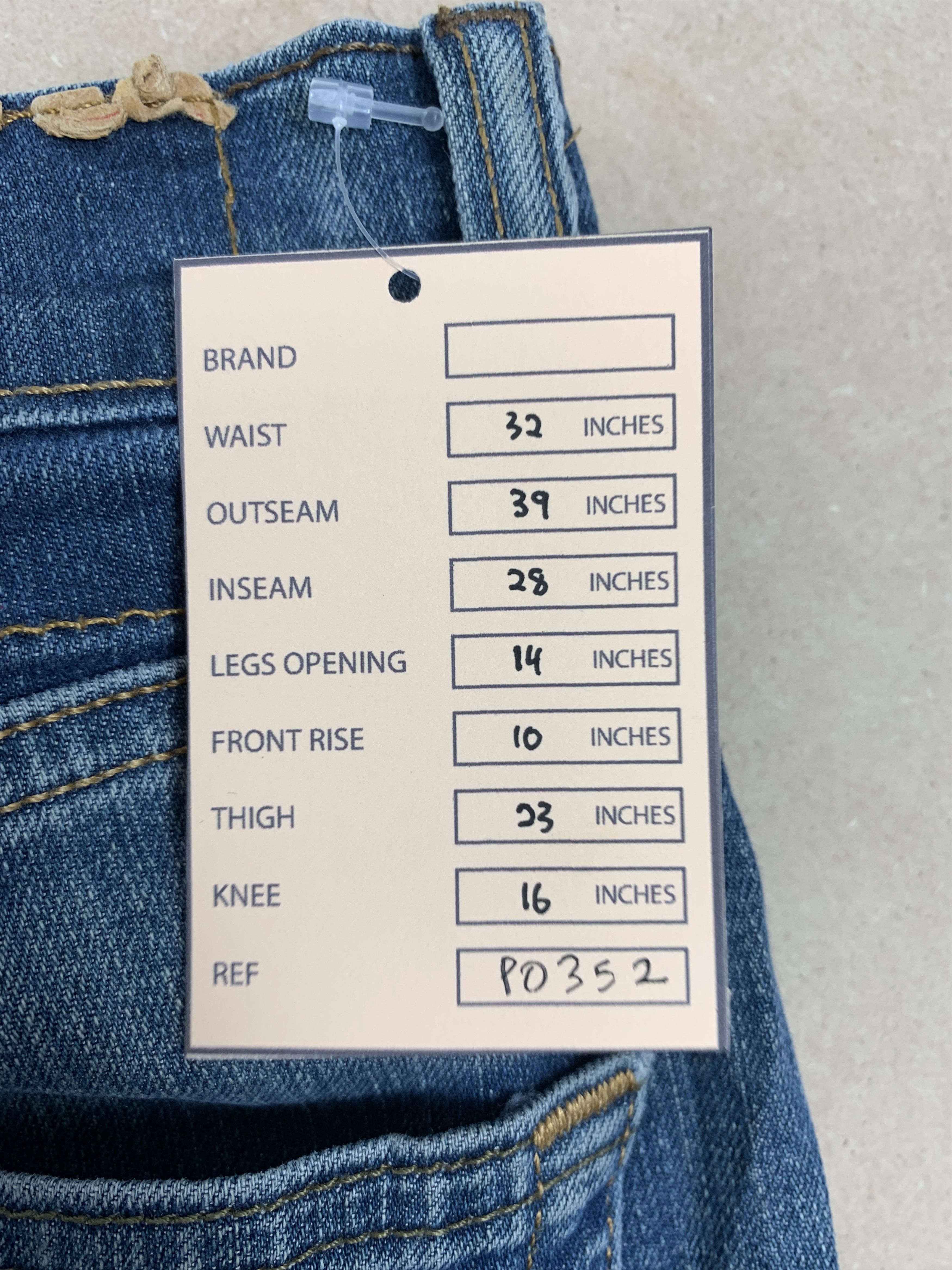 Levi's × Vintage Vintage LEVI'S 541 Distressed Faded Mid Wash Jeans Size US 32 / EU 48 - 20 Thumbnail