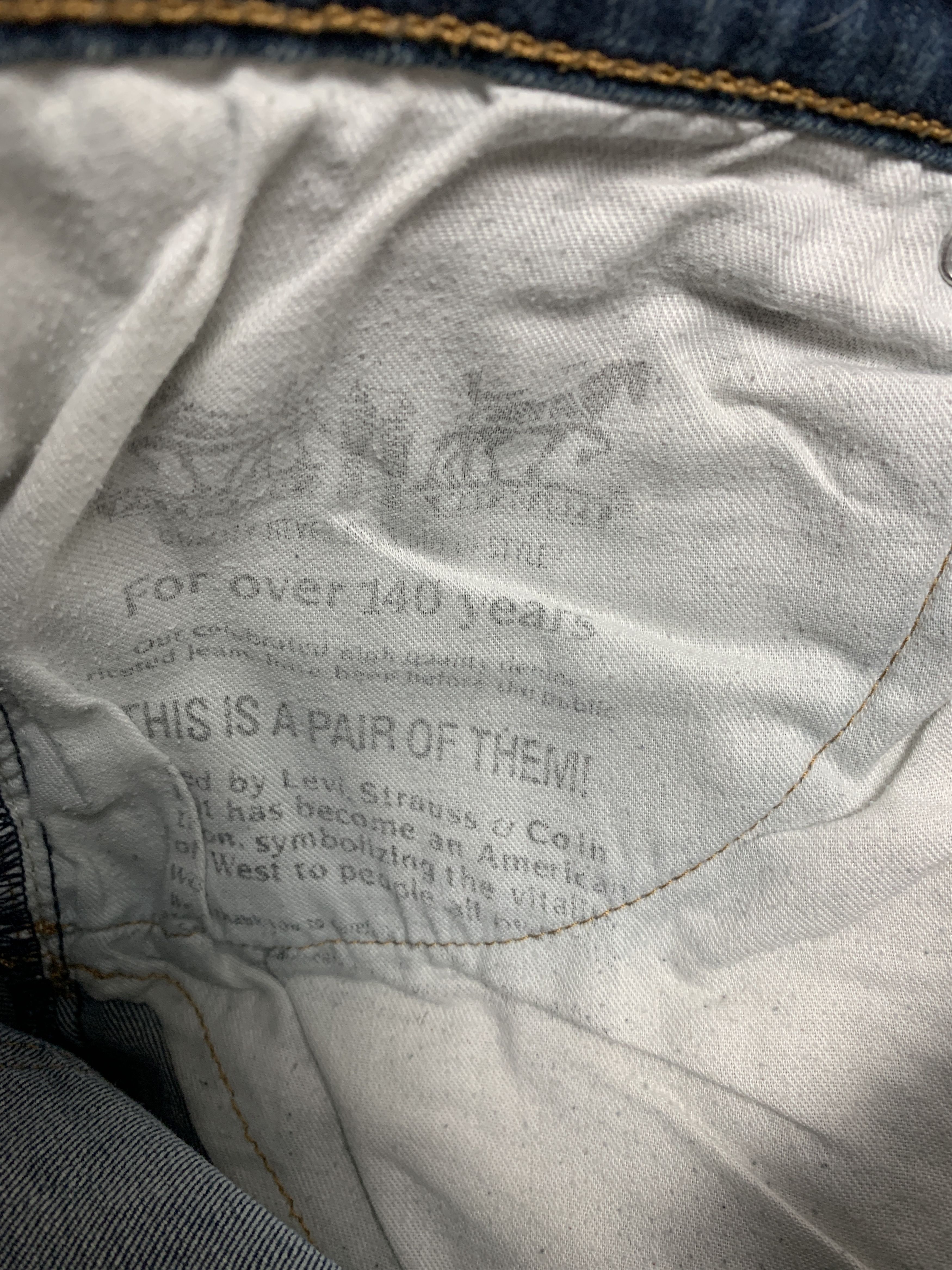 Levi's × Vintage Vintage LEVI'S 541 Distressed Faded Mid Wash Jeans Size US 32 / EU 48 - 9 Thumbnail