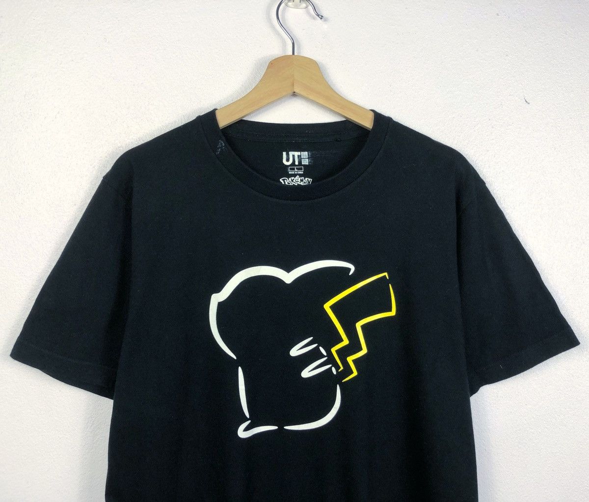 Pokemon × Uniqlo Rare Uniqlo X Pokemon Pikachu Tee Size US L / EU 52-54 / 3 - 2 Thumbnail