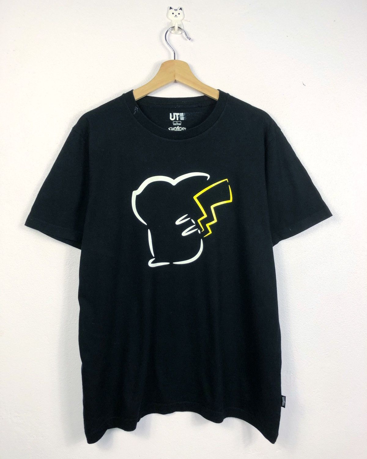 Pokemon × Uniqlo Rare Uniqlo X Pokemon Pikachu Tee Size US L / EU 52-54 / 3 - 1 Thumbnail