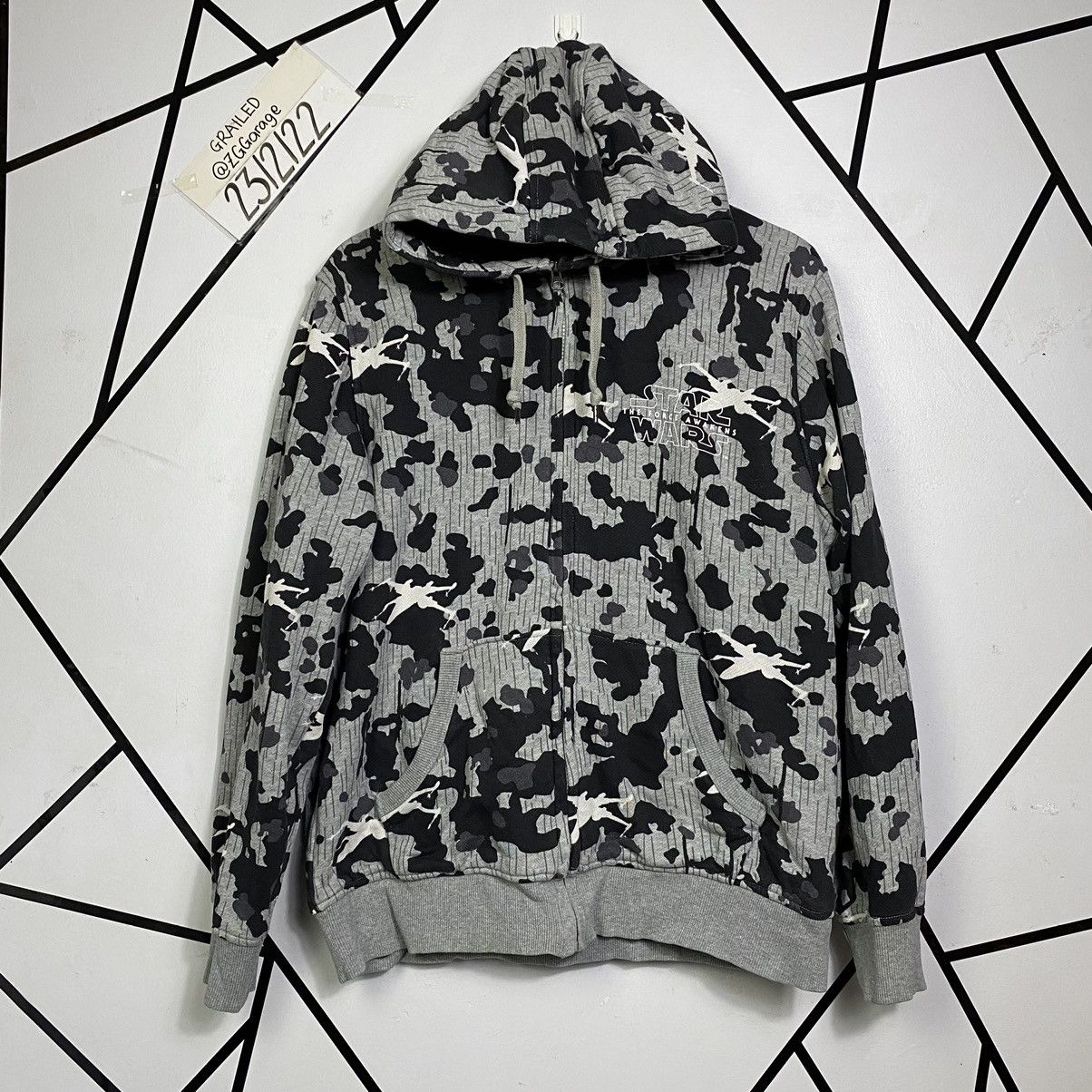 Japanese Brand × Star Wars Vintage Japanese Uniqlo Starwar Sherpa Zipper Hoodies Size US L / EU 52-54 / 3 - 2 Thumbnail