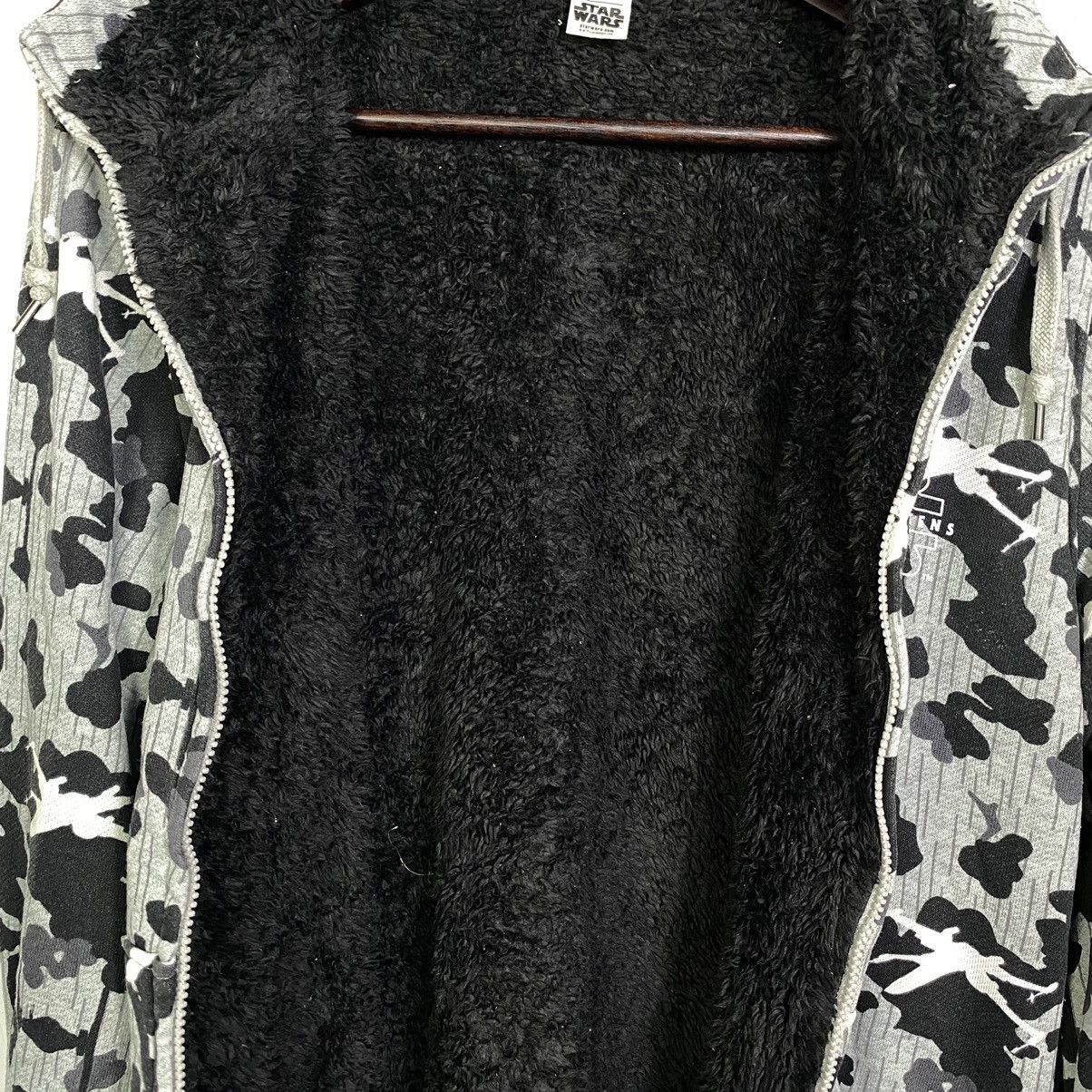 Japanese Brand × Star Wars Vintage Japanese Uniqlo Starwar Sherpa Zipper Hoodies Size US L / EU 52-54 / 3 - 8 Thumbnail