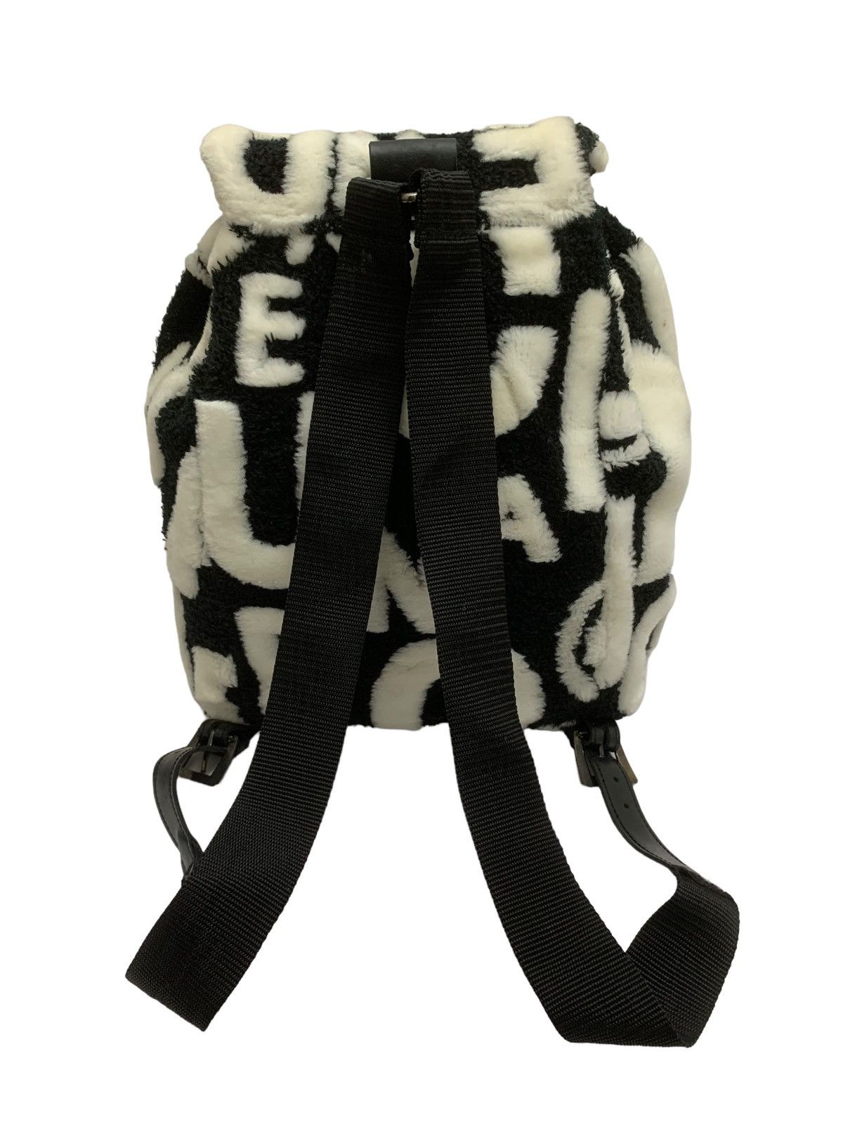 Andreluciano RARE ‼️ AndreLuciano Fuzzy Backpack Size ONE SIZE - 6 Thumbnail