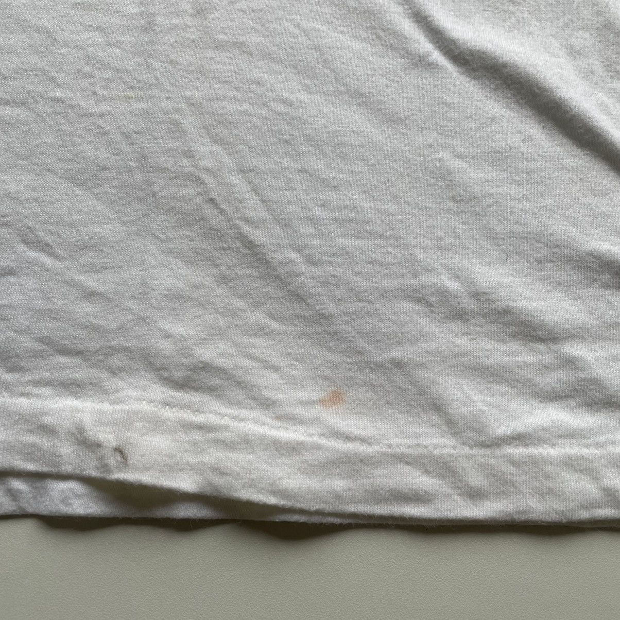 Vintage Vintage 90s Picasso bouquet of peace art t shirt made in usa Size US L / EU 52-54 / 3 - 4 Thumbnail