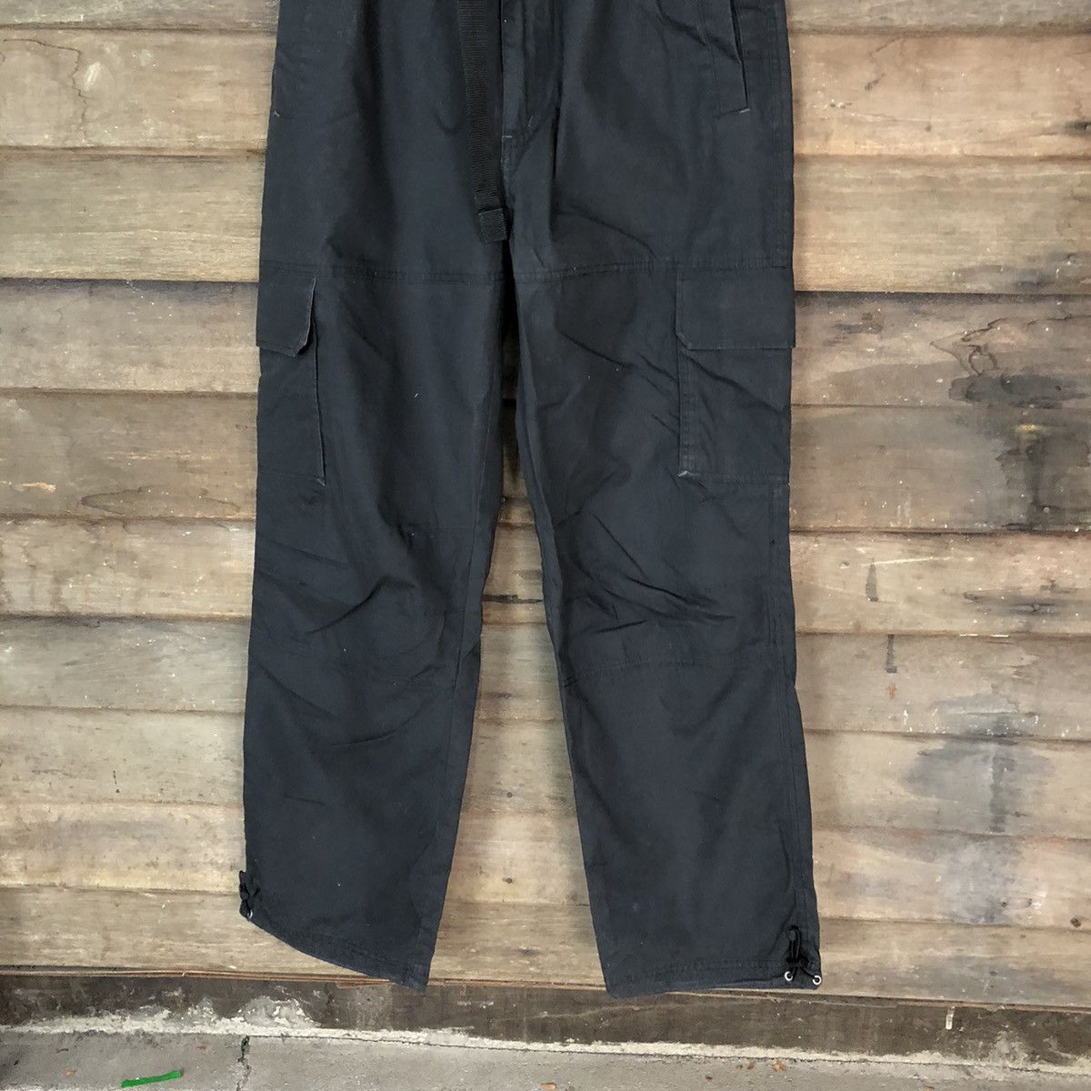 Japanese Brand Japanese Brand Black hiking multipocket Cargo Pants #4496 Size US 33 - 3 Thumbnail
