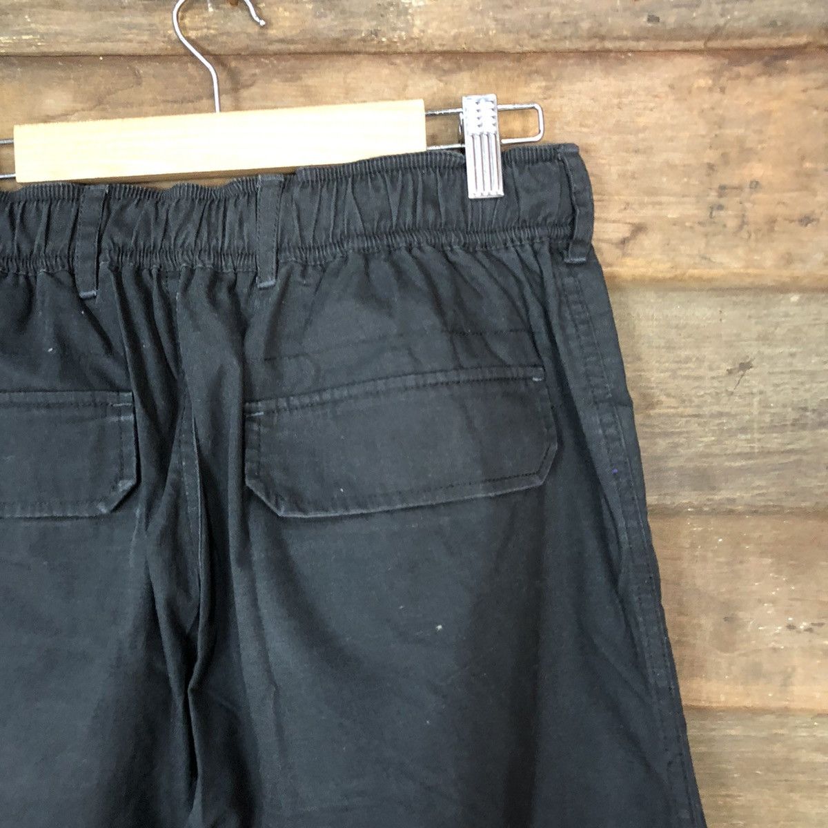 Japanese Brand Japanese Brand Black hiking multipocket Cargo Pants #4496 Size US 33 - 15 Thumbnail