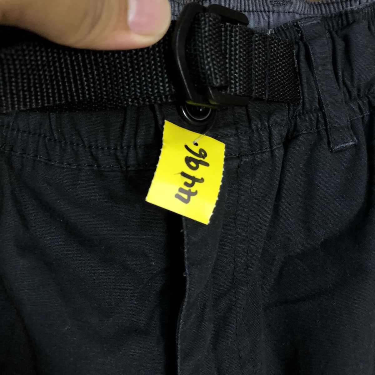 Japanese Brand Japanese Brand Black hiking multipocket Cargo Pants #4496 Size US 33 - 10 Thumbnail