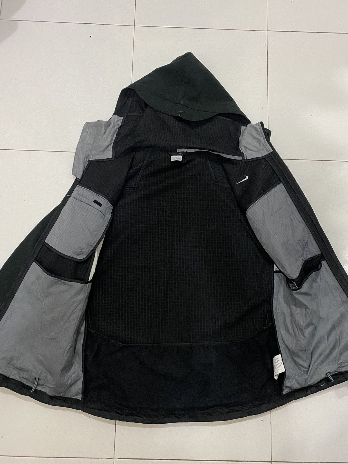 Nike 🔥Vintage🔥 Nike Sphere Pro Jacket Size US L / EU 52-54 / 3 - 9 Thumbnail