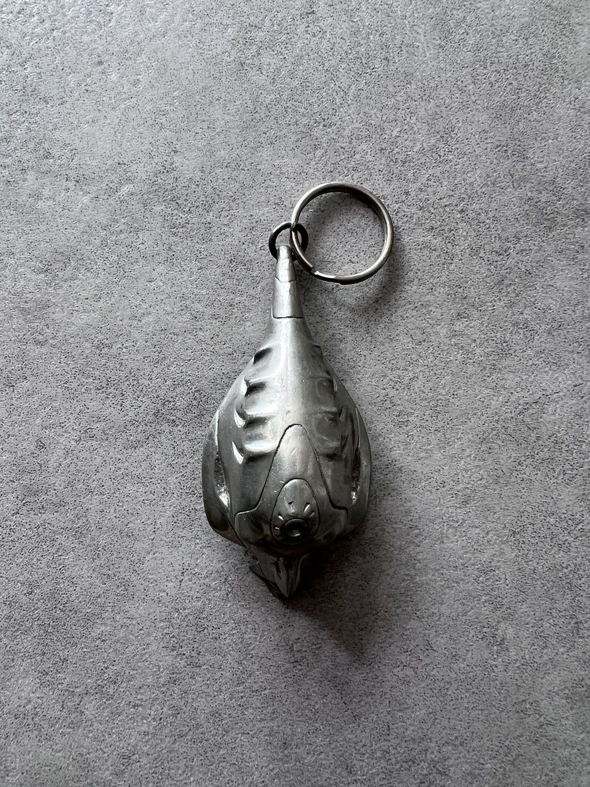 Oakley 90s Keychain | Grailed