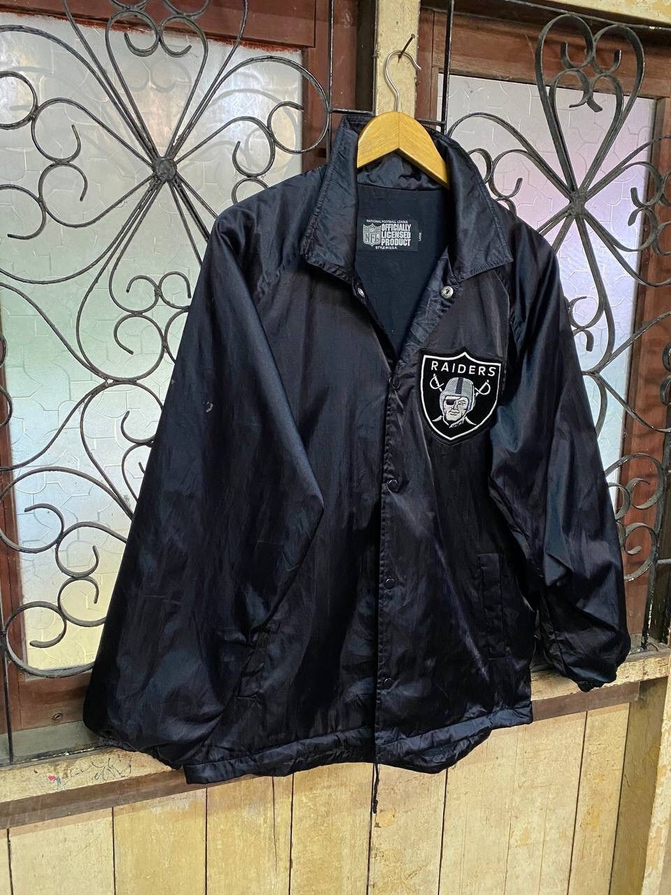 NFL Official NFL Raiders Starter Jacket Size US L / EU 52-54 / 3 - 4 Thumbnail