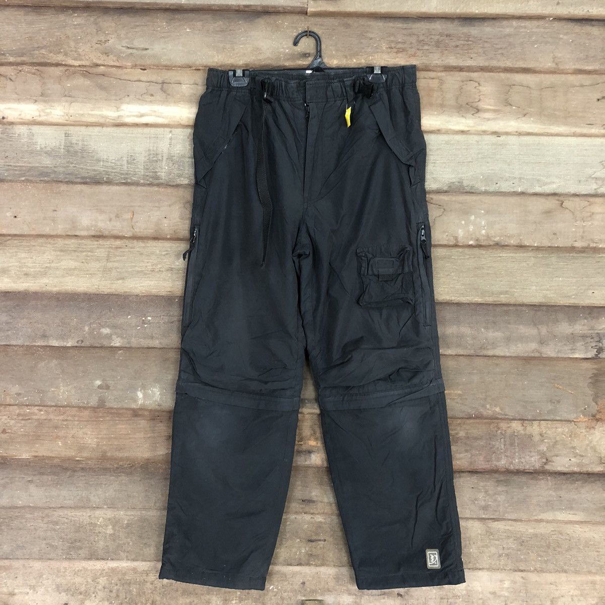 Image of Vintage Dl Discuss Black Multipocket Hiking Cargo Pants 3616, Men's (Size 31)